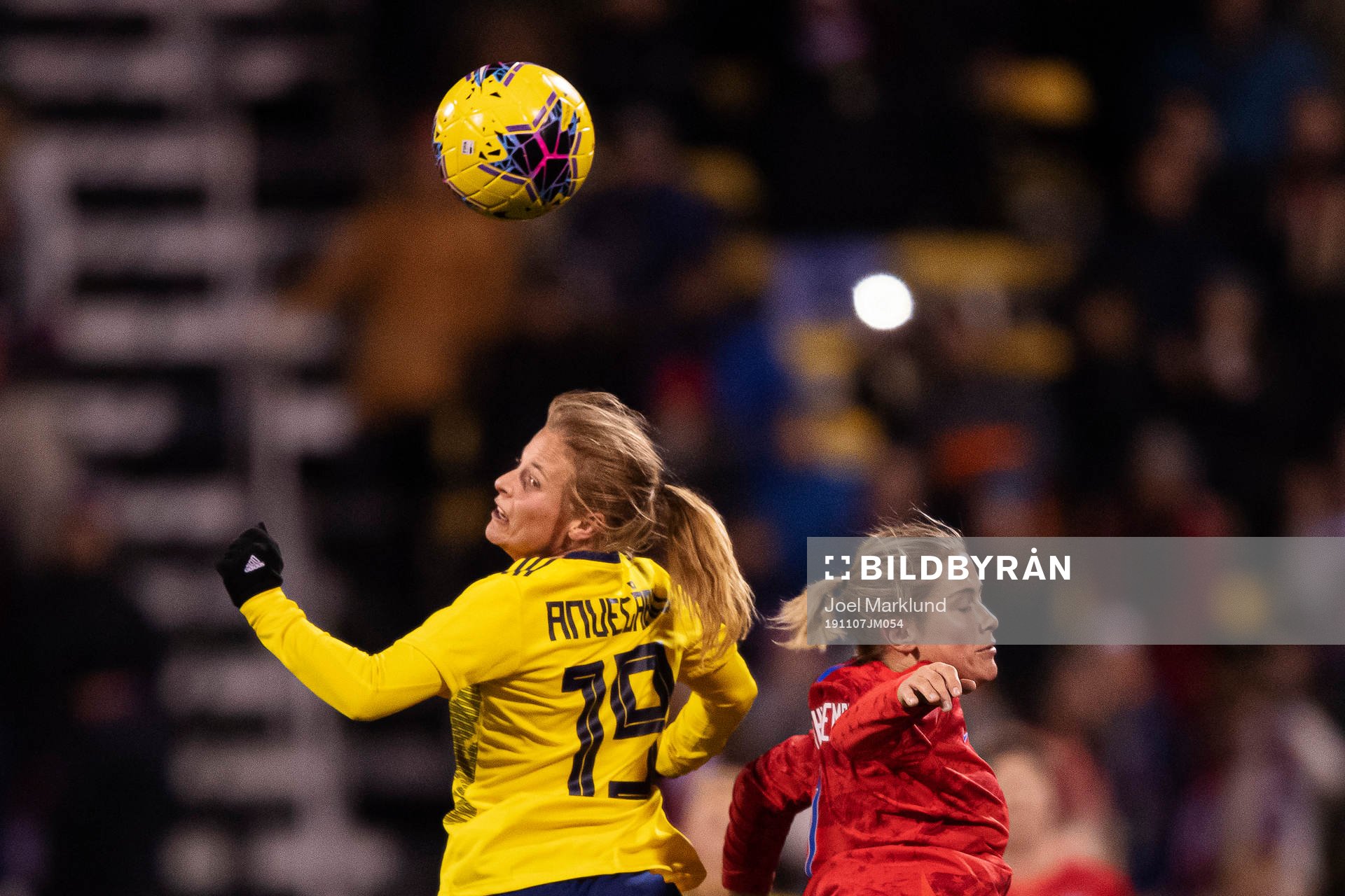 Anna Anvegård of Sweden and Abby Dahlkemper of USA