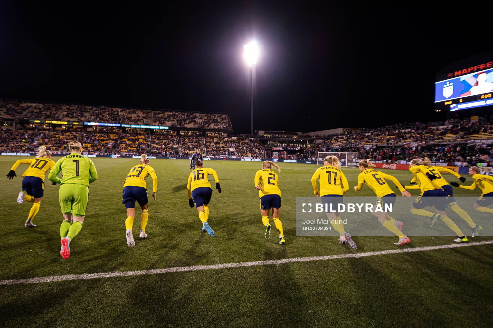 Players of Sweden warm up prior to the international