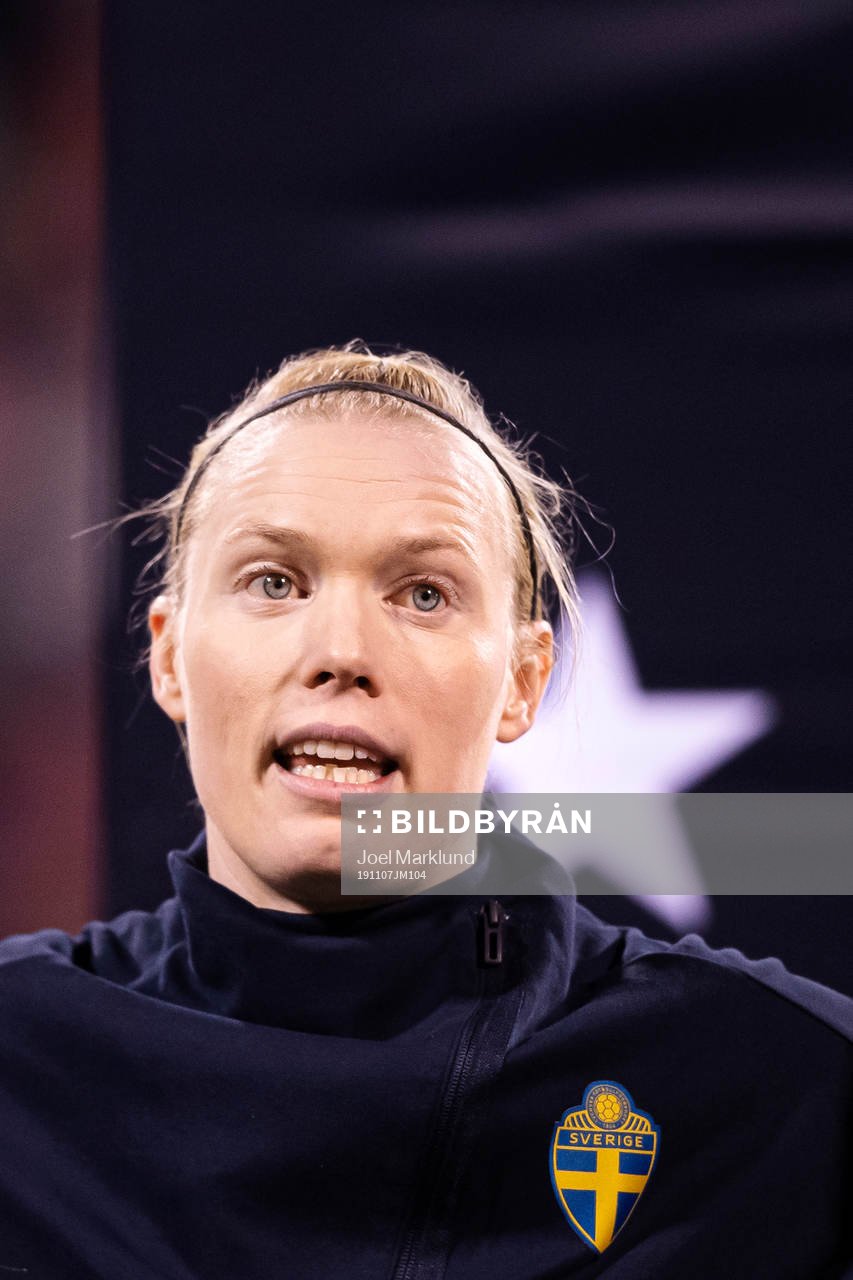 Goalkeeper Hedvig Lindahl of Sweden