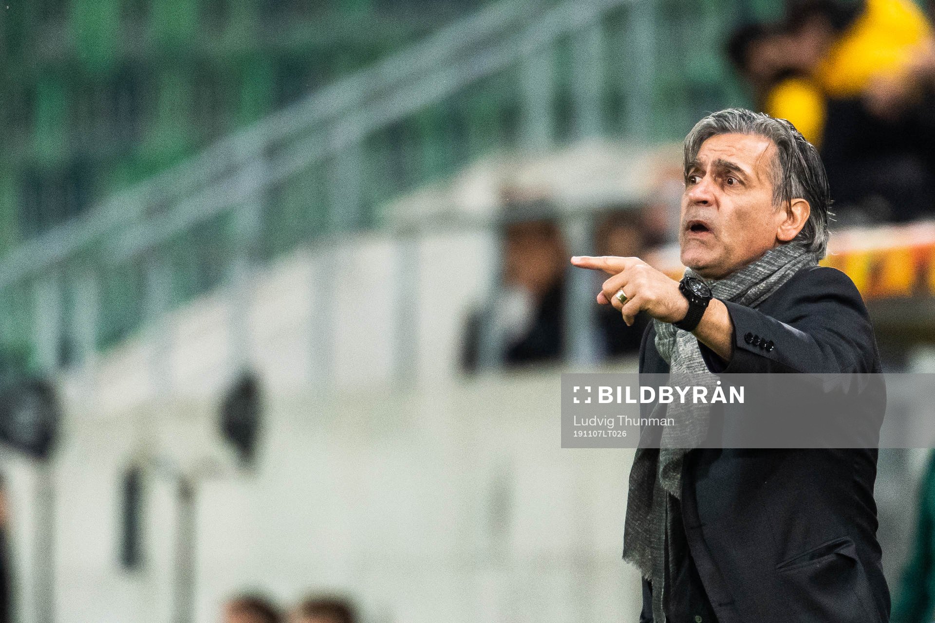 Head coach Maurizio Jacobacci of Lugano reacts