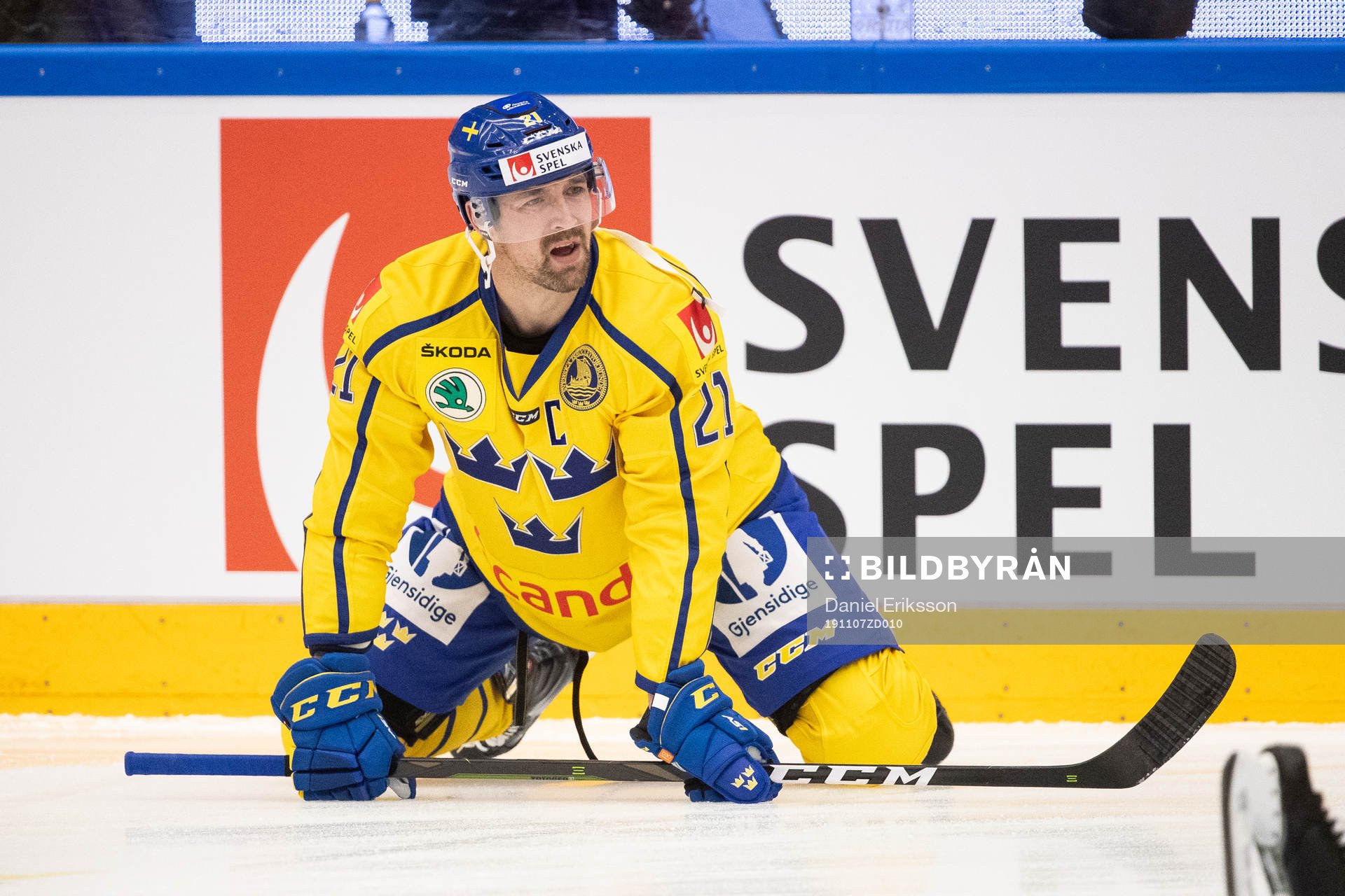 Patrik Berglund of Sweden