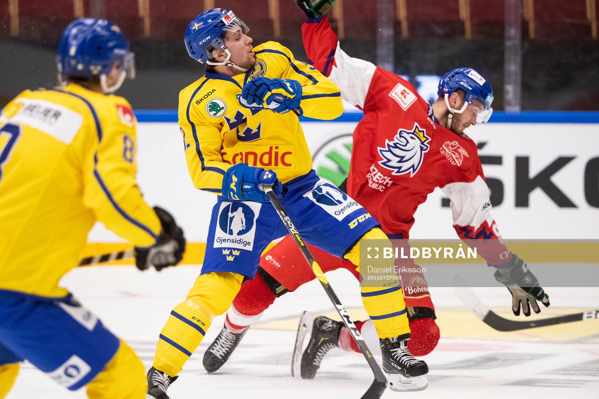 Arvid Lundberg of Sweden and Radim Zohorna of Czech Republic