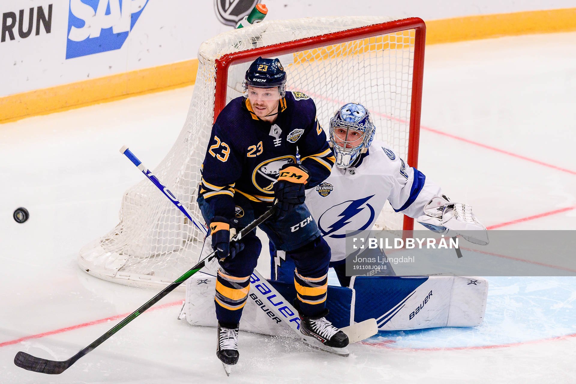 Sam Reinhart of Buffalo Sabres in front of goalkeeper