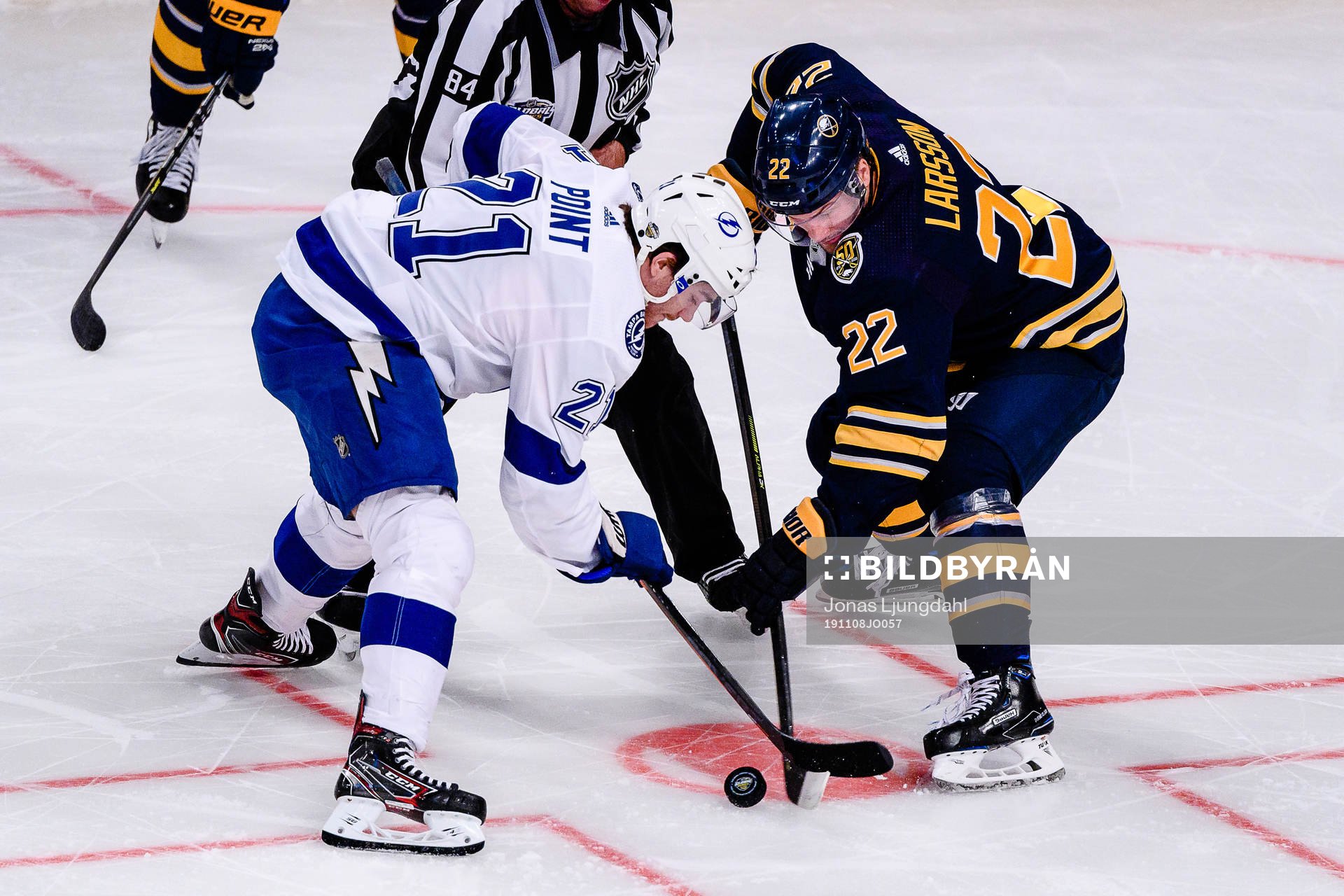 Face off between Brayden Point of Tampa Bay Lightning and