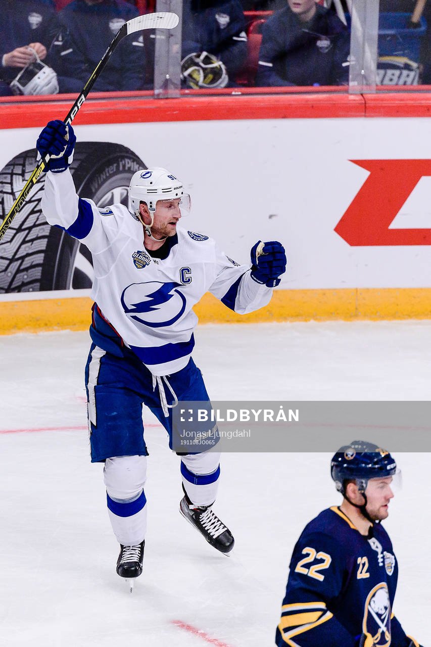 Steven Stamkos of Tampa Bay Lightning celebrates