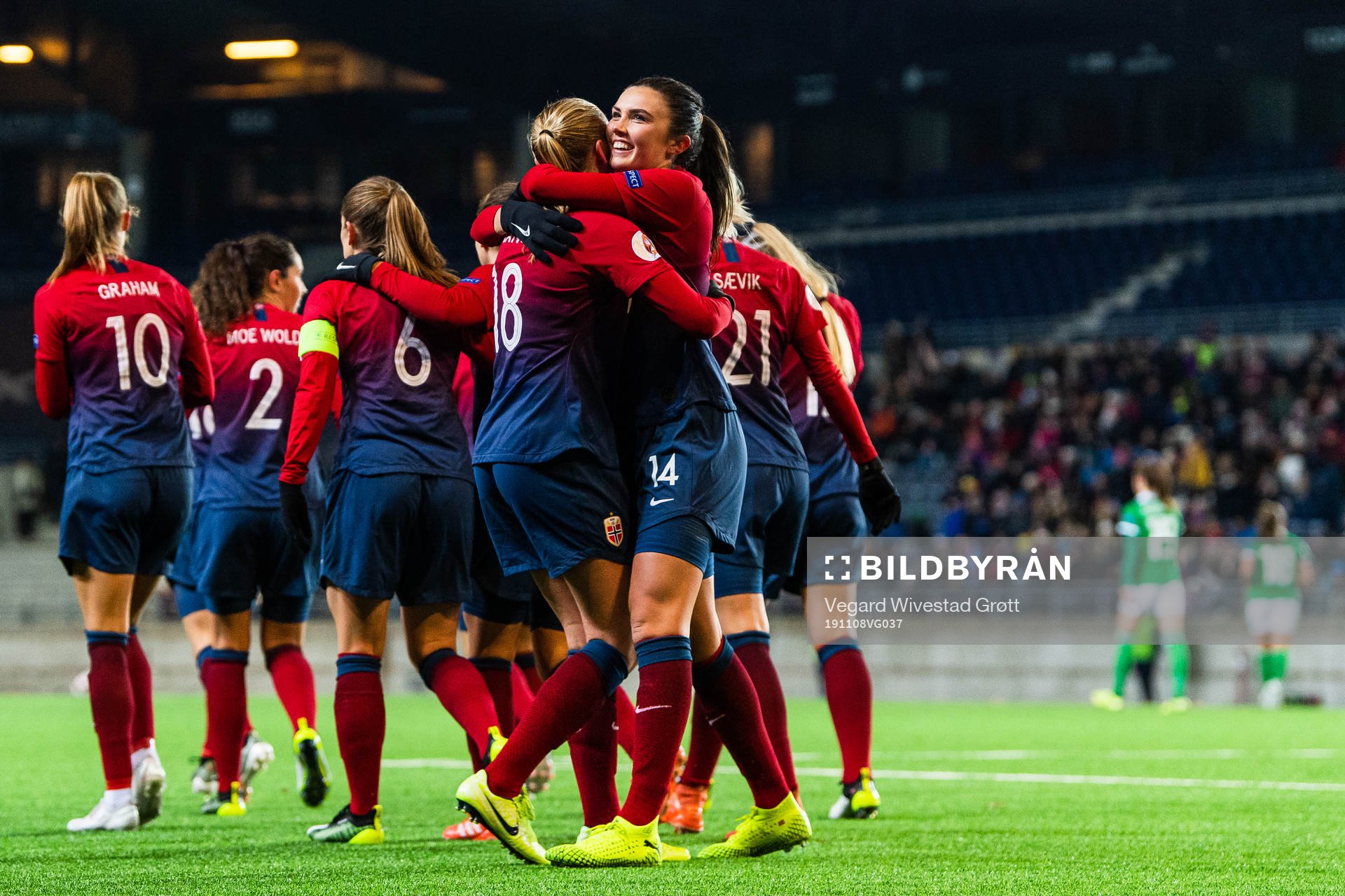 Ingrid Syrstad Engen celebrates with Frida Maanum of Norway
