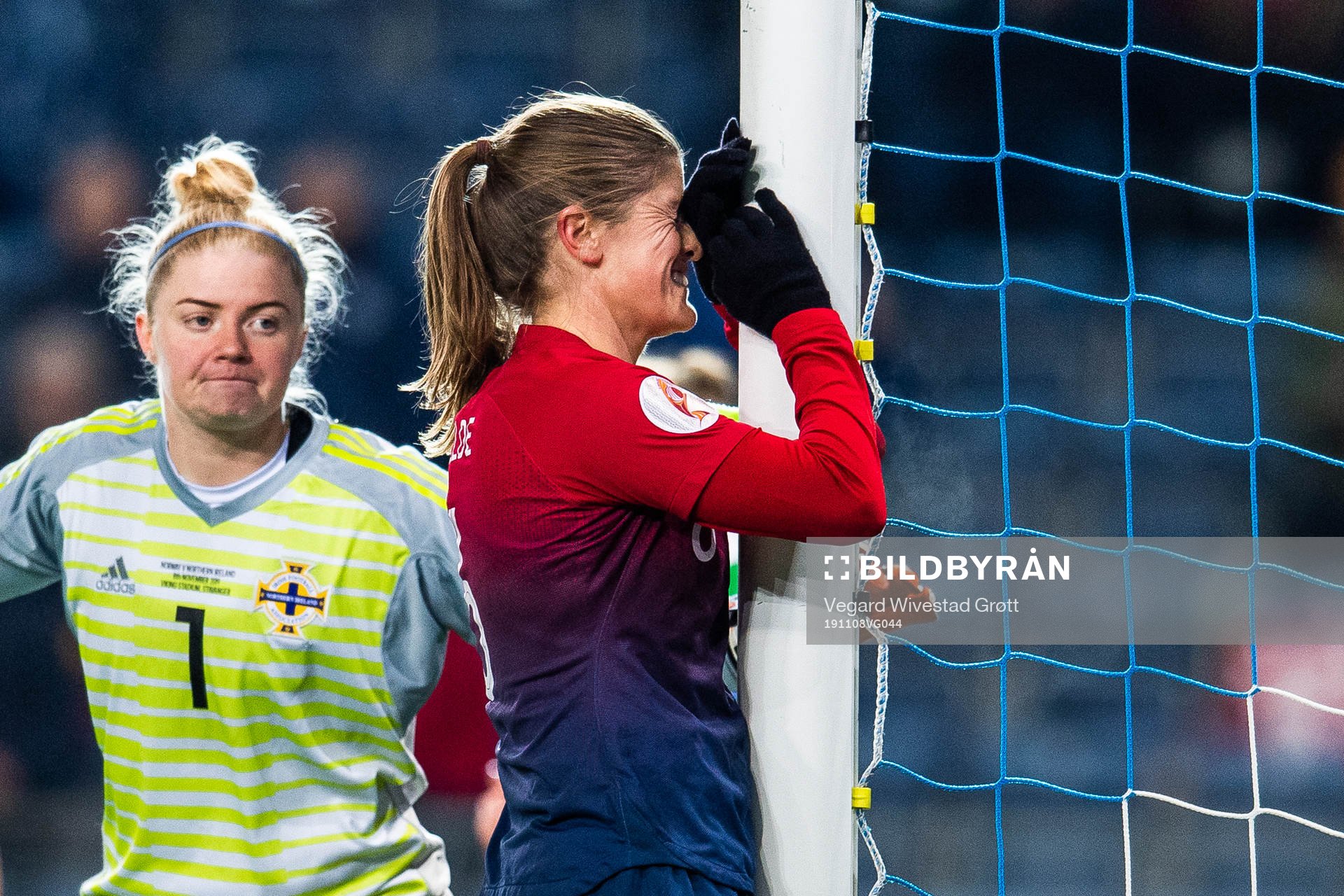 Maren Mjelde of Norway reacts