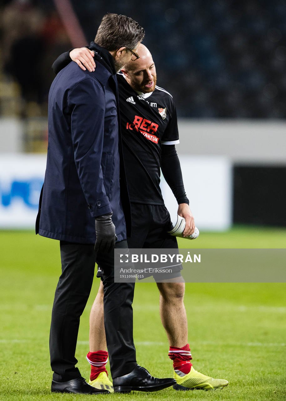 s tränare Rikard Norling och Enskedes Kenny Pavey