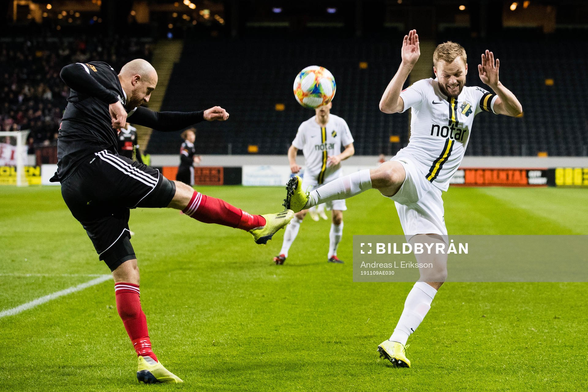 s Sebastian Larsson