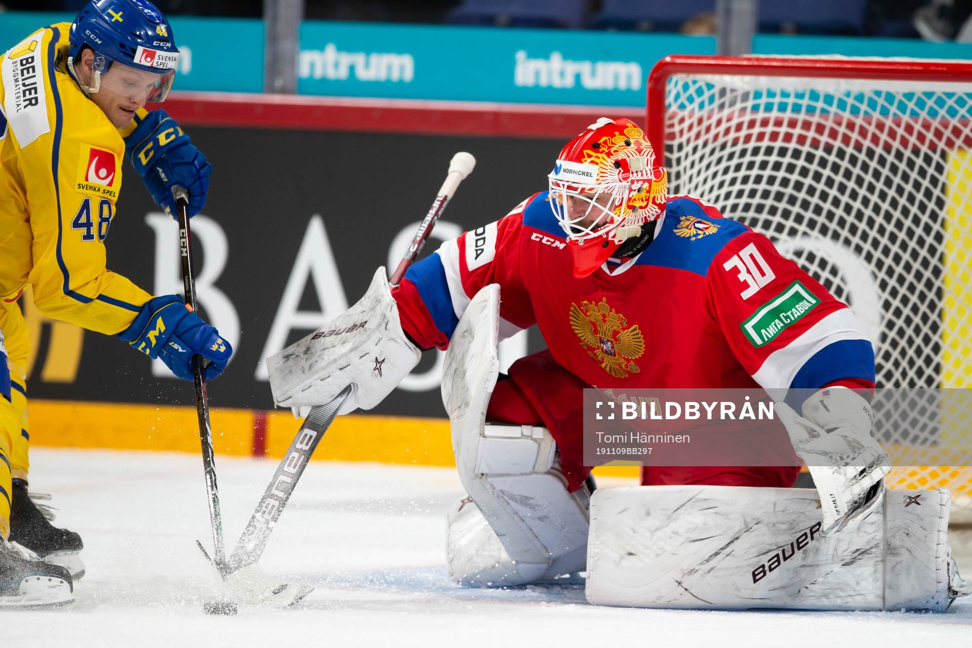 Carl Klingberg #48, SWE score 1-2, Igor Bobkov #30, RUS
