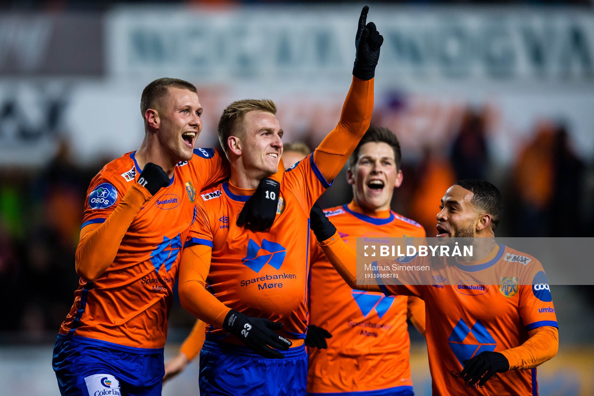 Torbjørn Agdestein of Aalesund celebrates with Holmbert Aron Briem Fridjonsson and Jernade Ronnel Meade of Aalesund after scoring the 3-1 goal during the OBOS-ligaen match between Aalesund and Sandefjord on November 9, 2019 in Ålesund.