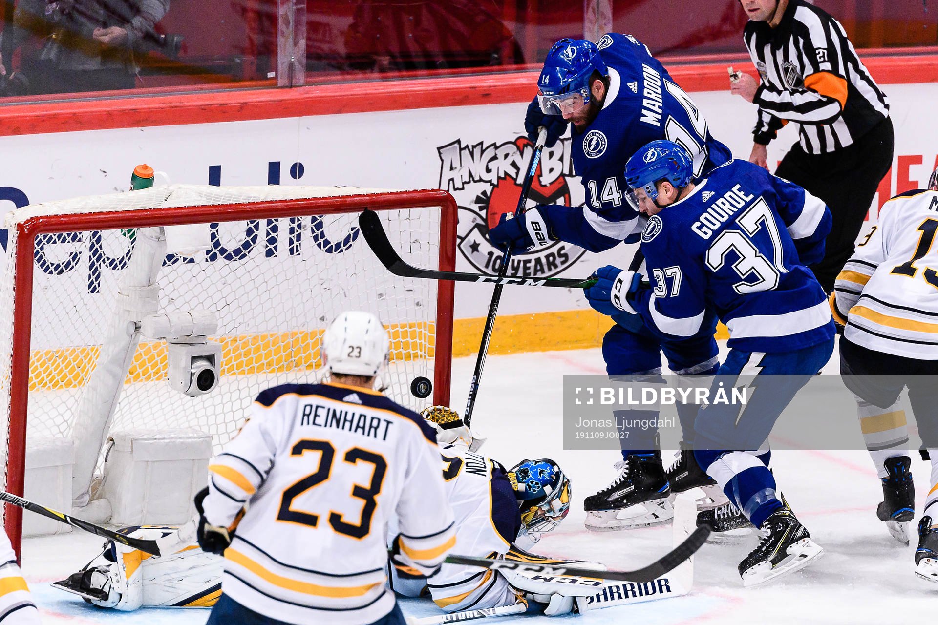 Patrick Maroon of Tampa Bay Lightning scores the 1-3 goal