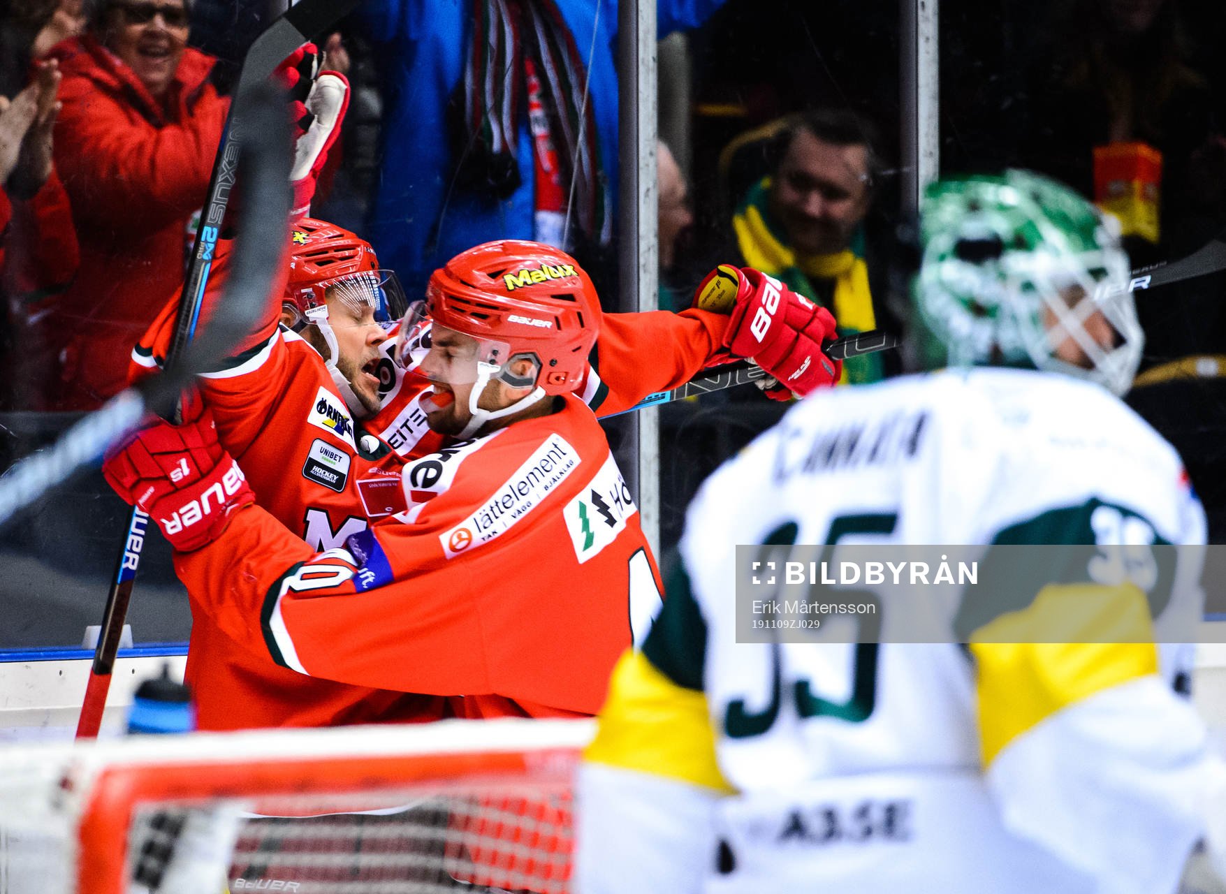 Modos Tommy Enström jublar