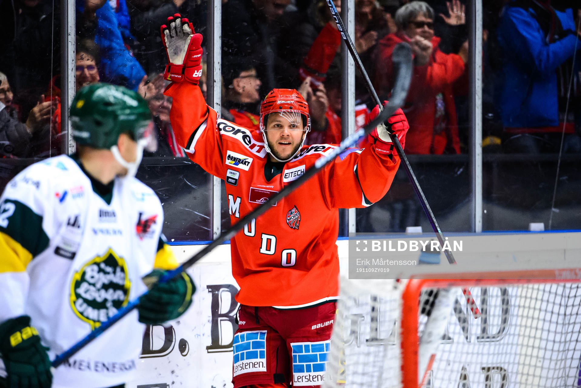 Modos Tommy Enström jublar