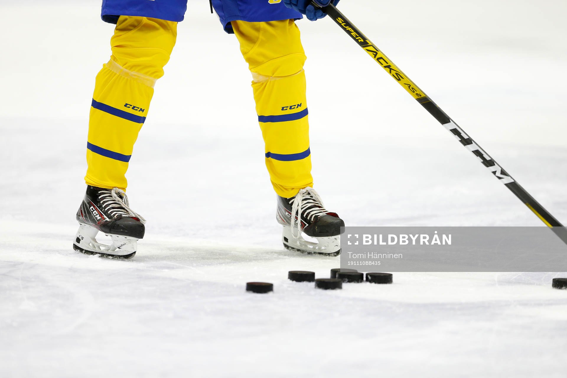 Pucks