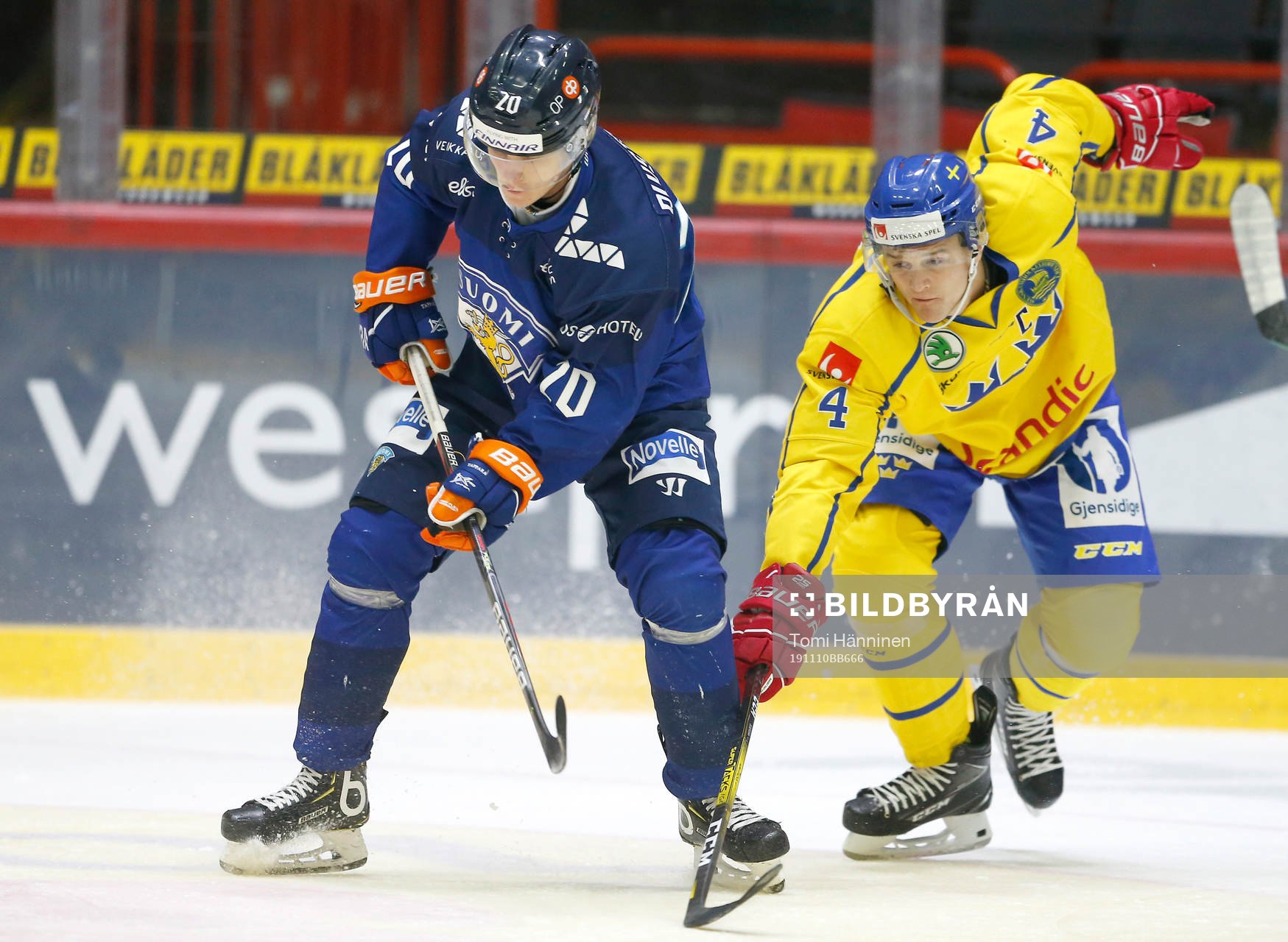 Patrik Puistola #20, FIN and Adam Ginning #4, SWE
