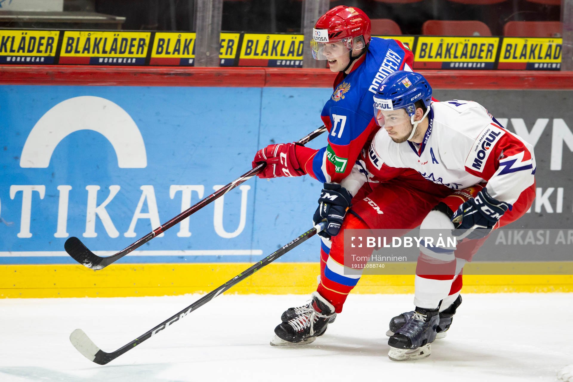 Pavel Dorofeyev #27, RUS, Jan Mlcak #5, CZE