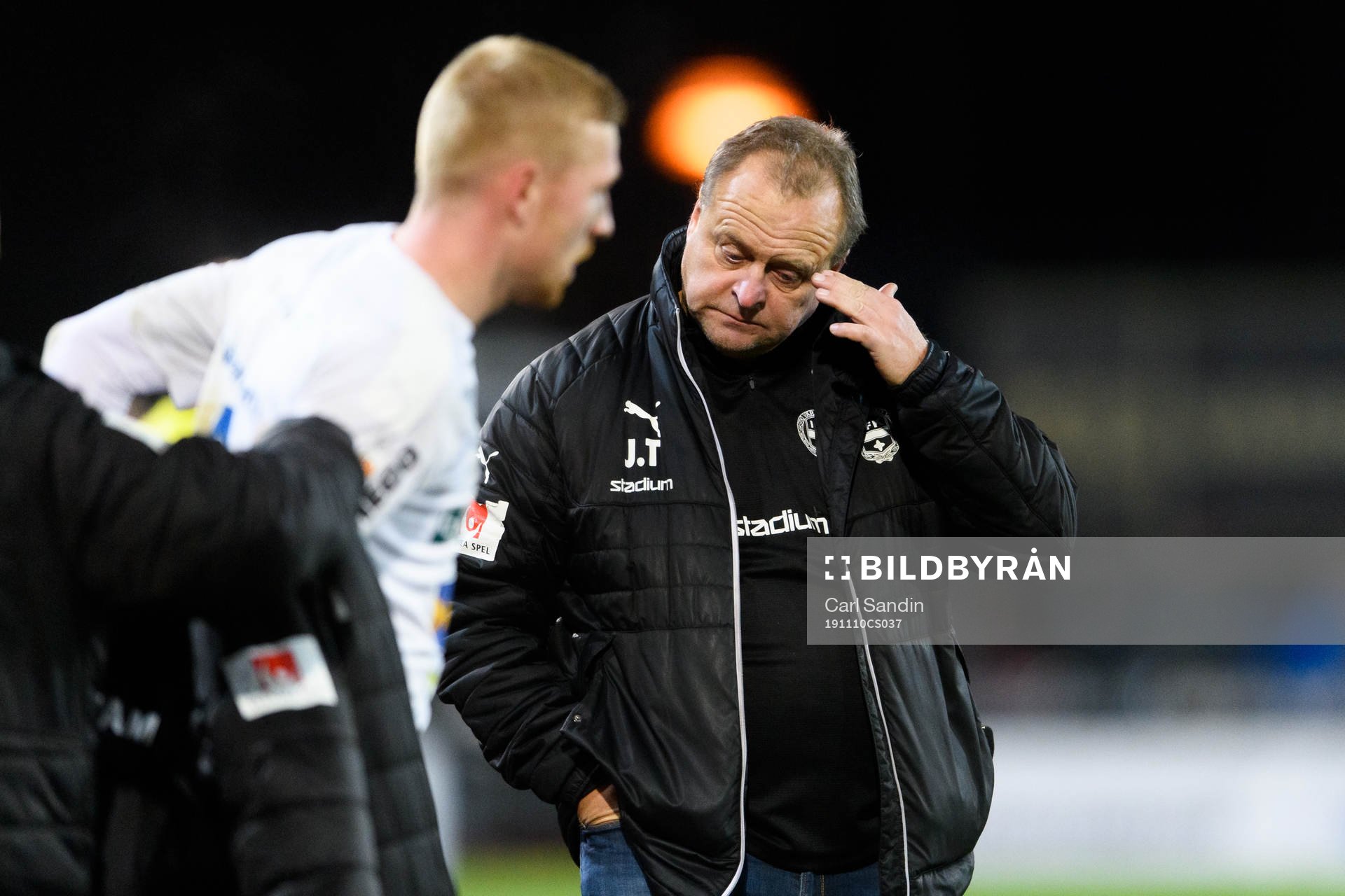 Värnamos tränare Jonas Thern deppar