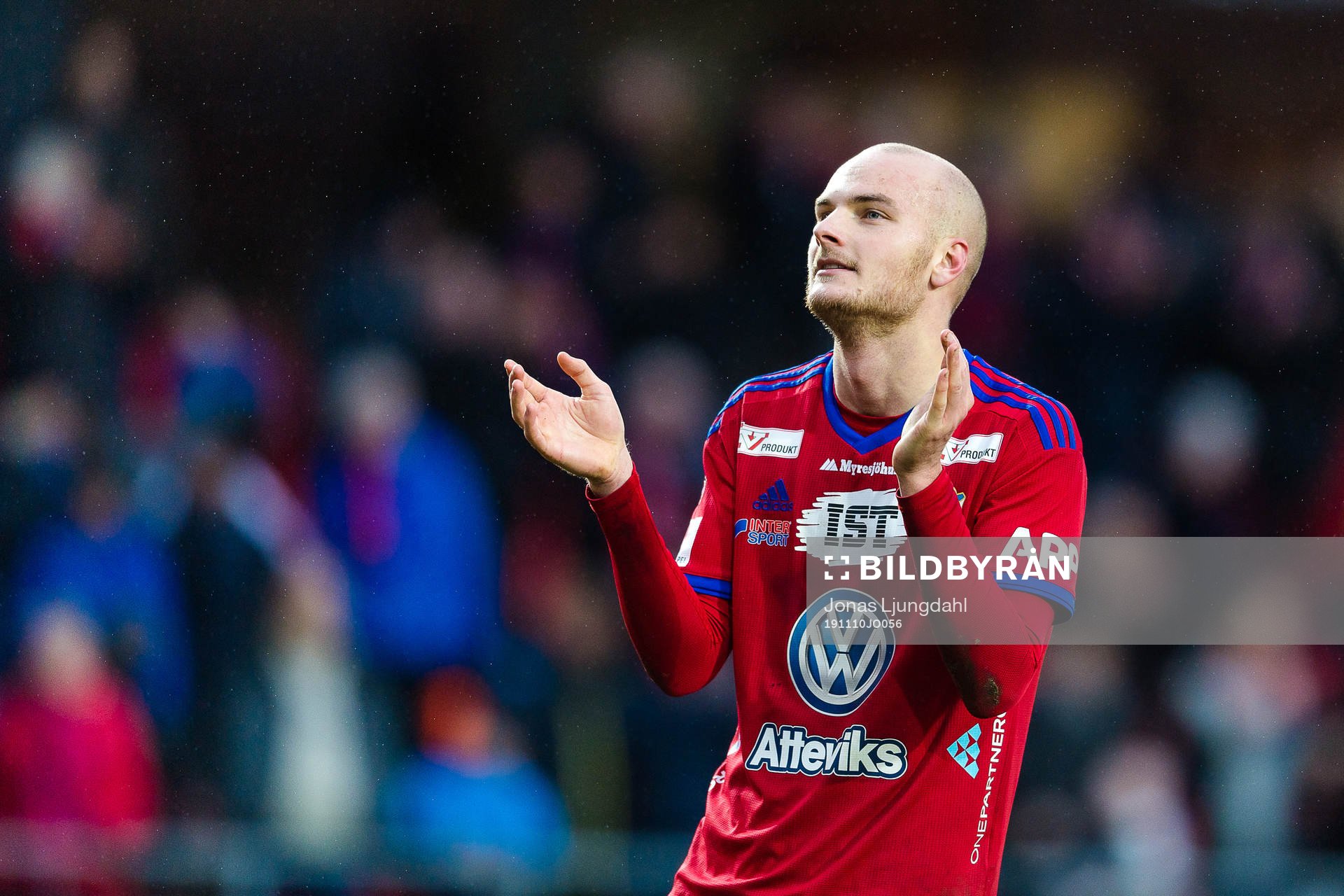 Östers Jonathan Drott jublar