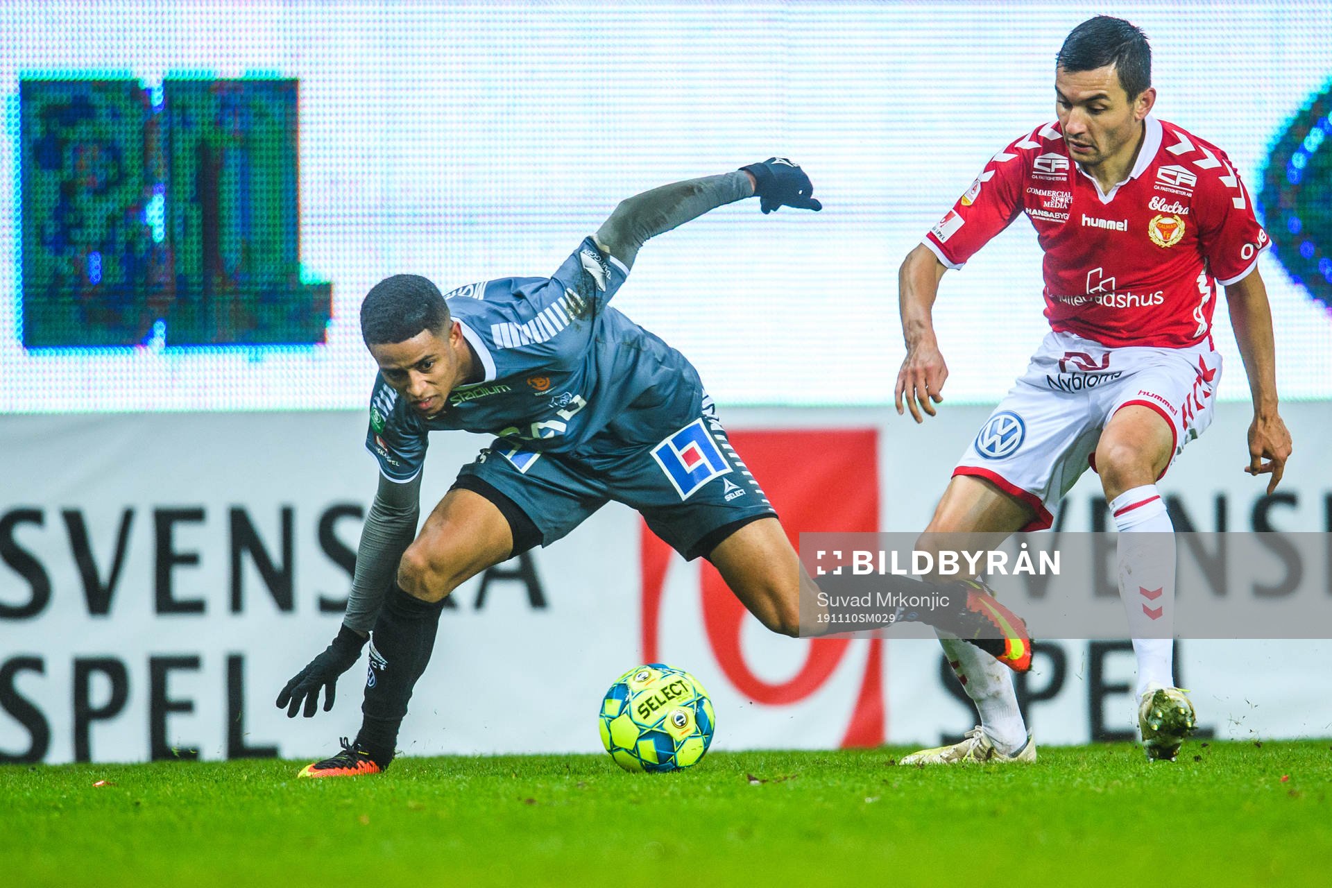 Kalmars Emin Nouri och Brages Jonathan Morsay