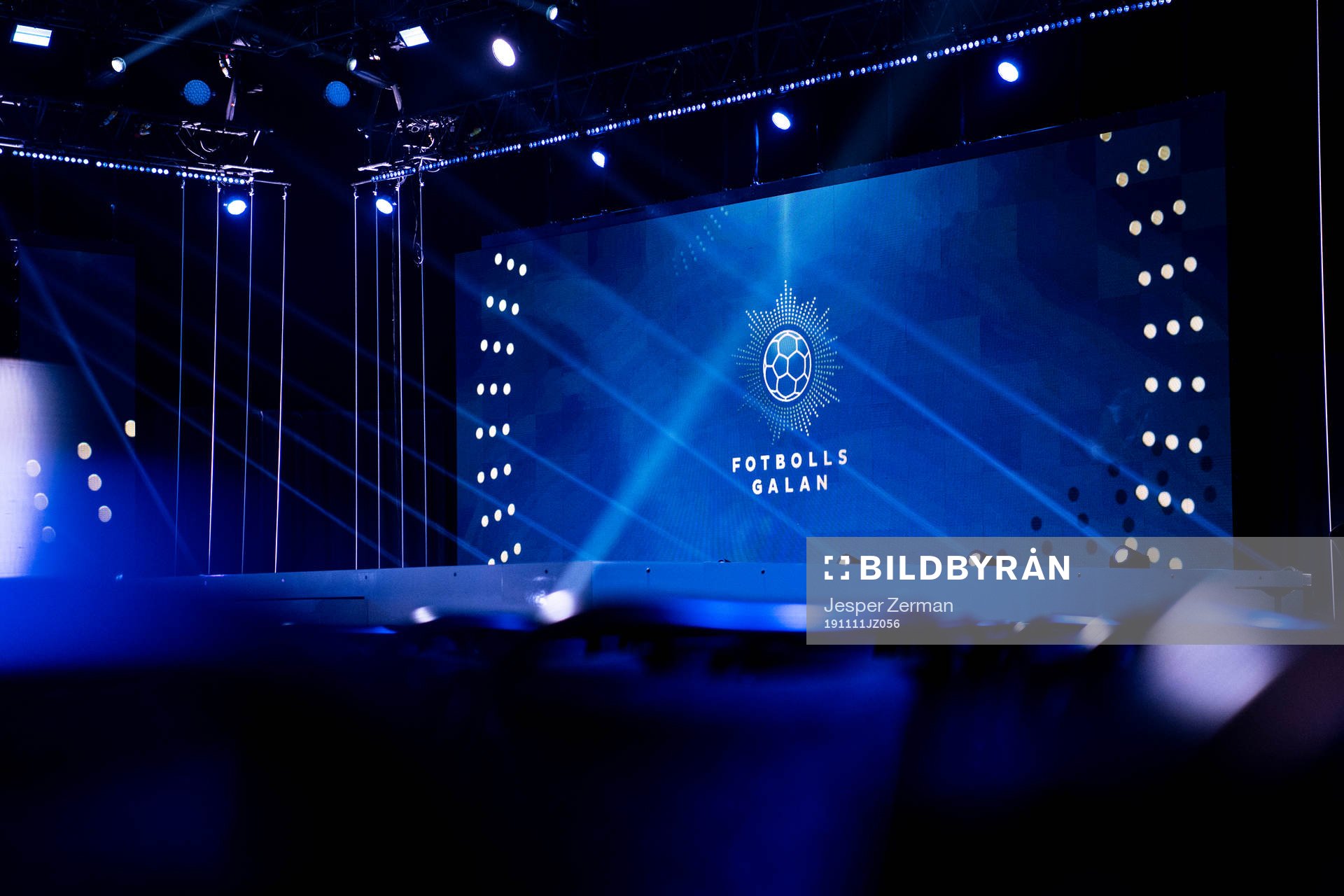 Fotbollsgalans logo på en storbildsskärm