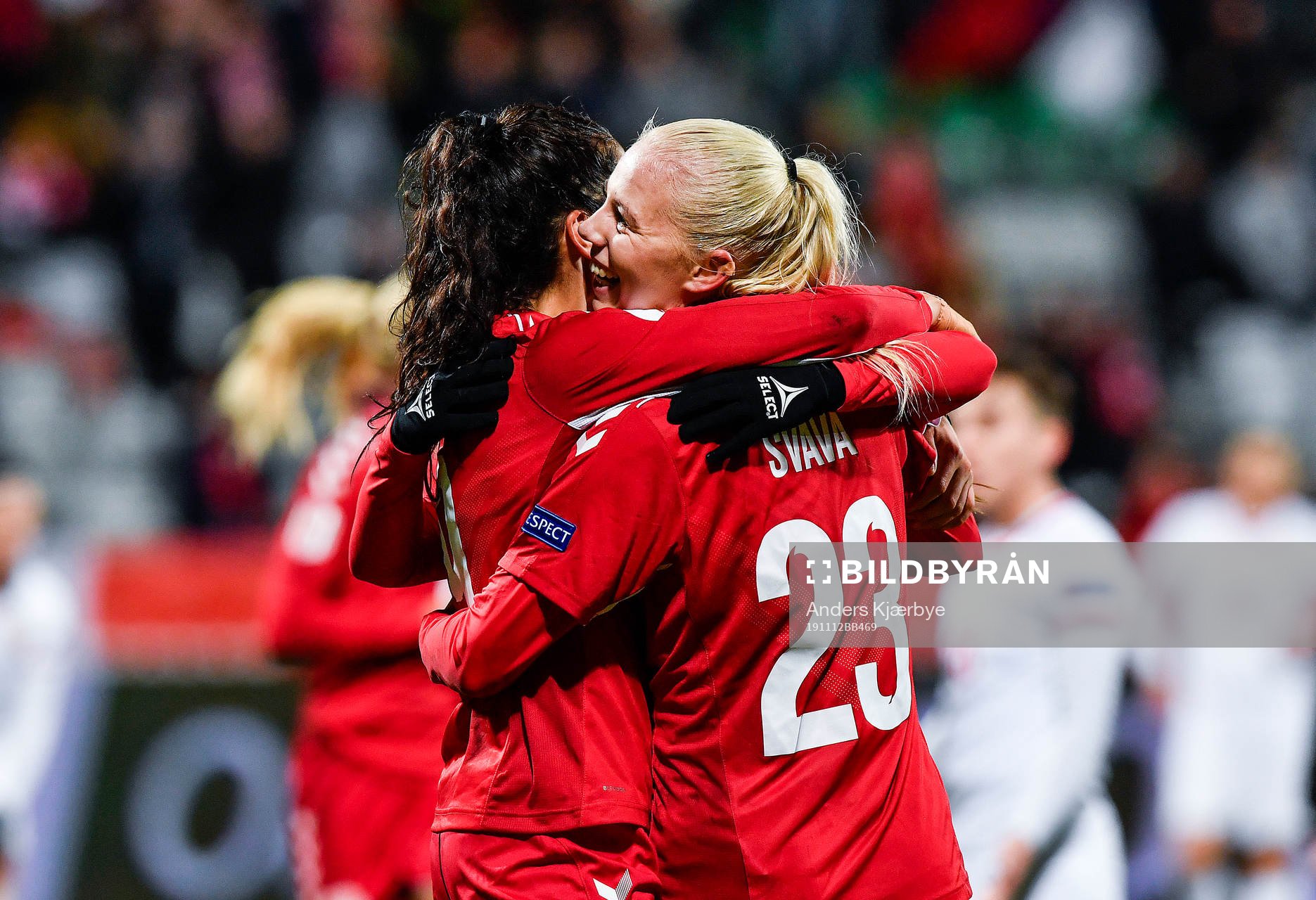 [DK=20191112: Sofie Svava, Danmark] [UK=20191112: Sofie