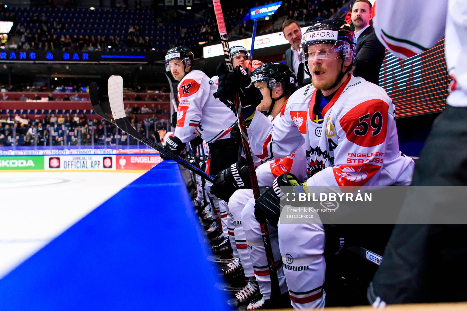 Simon Hjalmarsson of Frölunda looks dejected