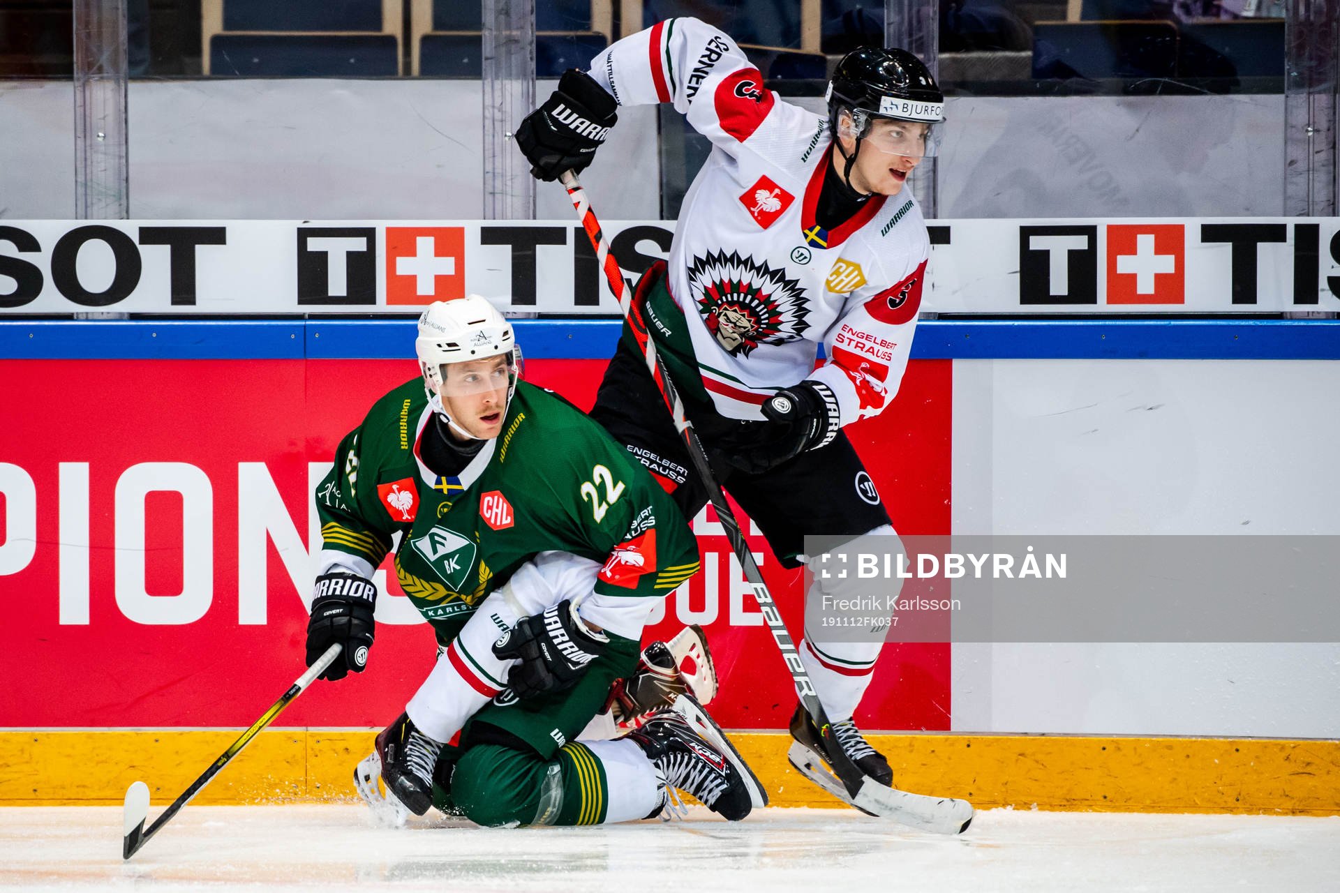 Per Åslund of Färjestad and Jacob Moverare of Frölunda