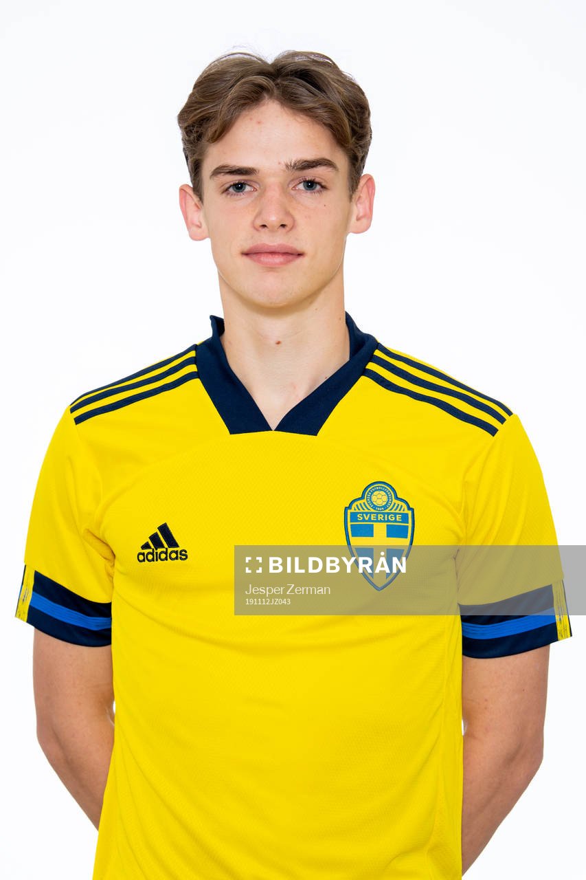 Edward Holmén i P17-landslaget