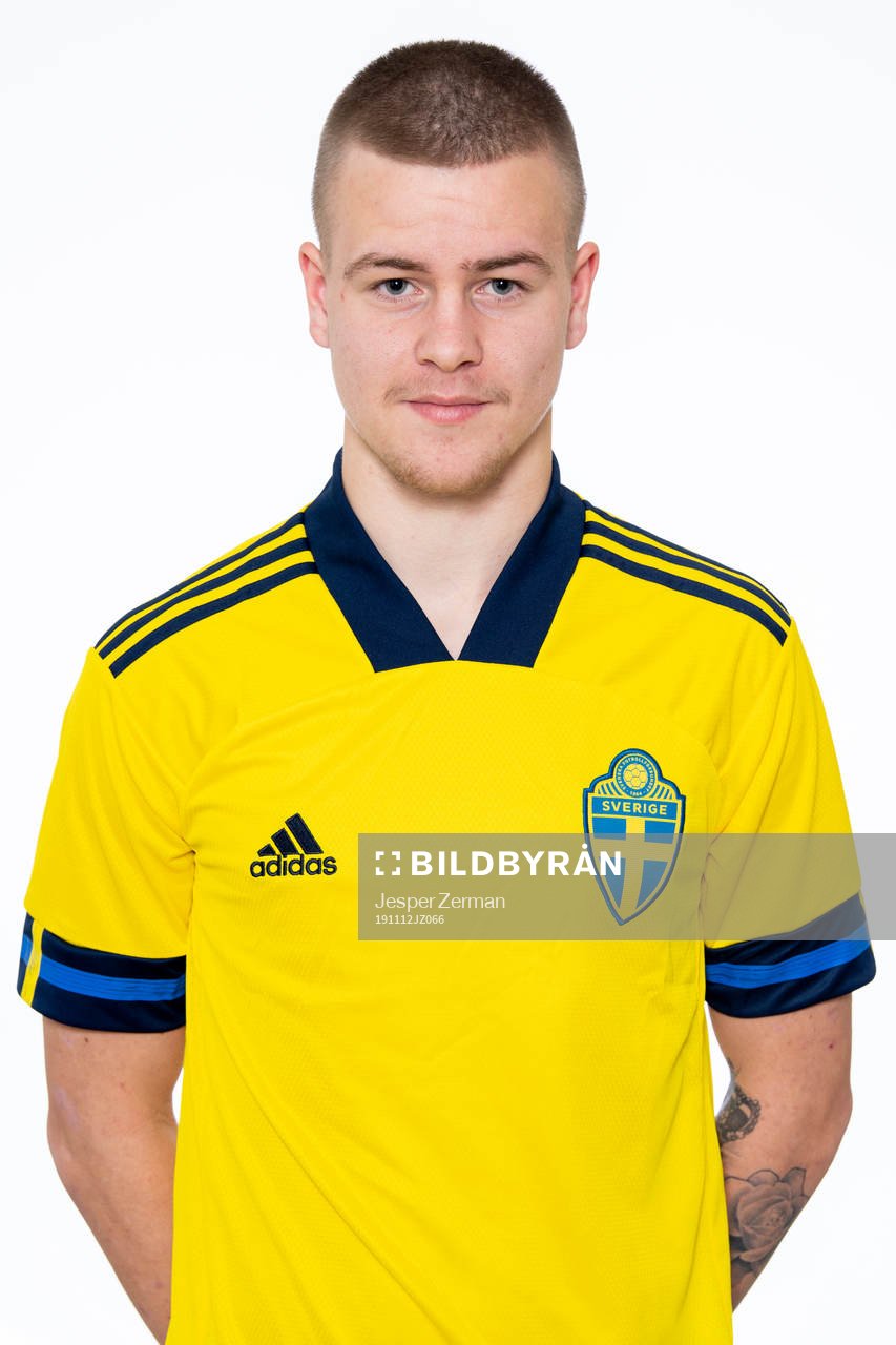 Viktor Widell i P17-landslaget poserar för porträtt den 12 november 2019 i Stockholm.