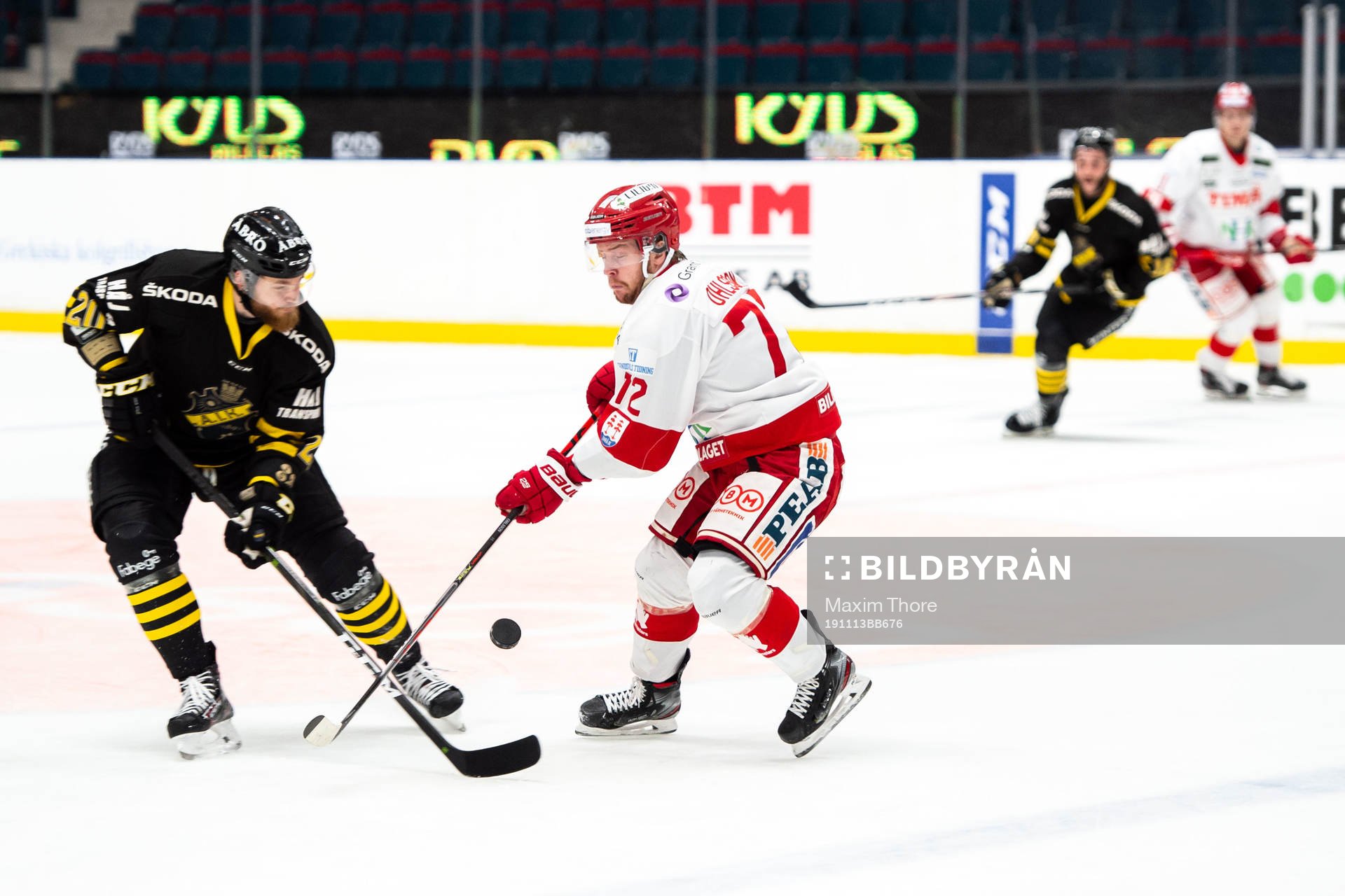 s Sam Marklund och Timrås Sebastian Ohlsson
