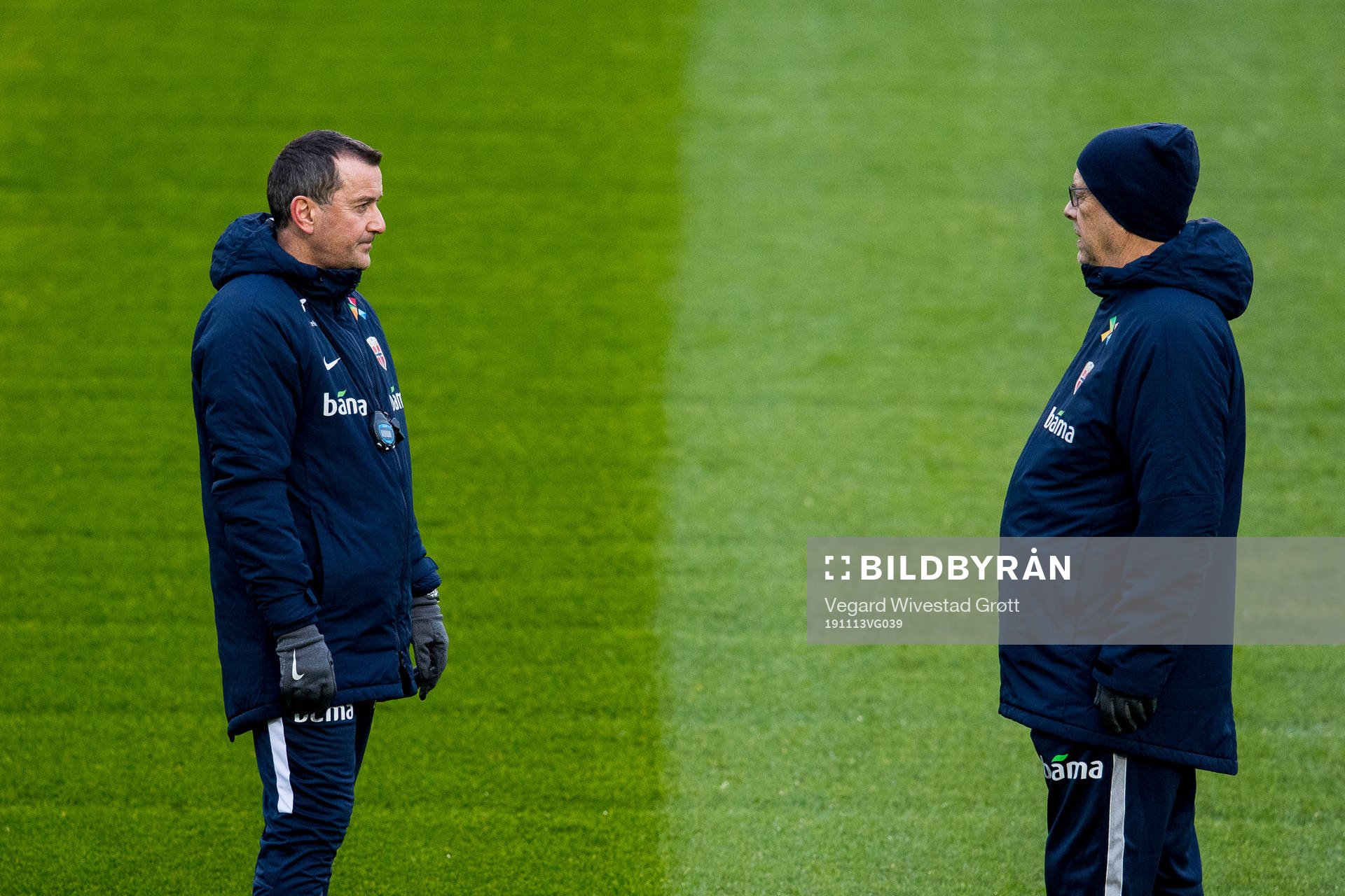 Per Joar Hansen, assistant coach, and Lars Lagerbäck, head