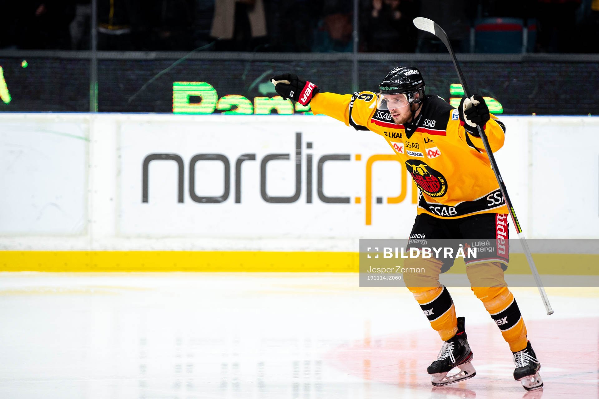 Luleås Robin Kovacs jublar