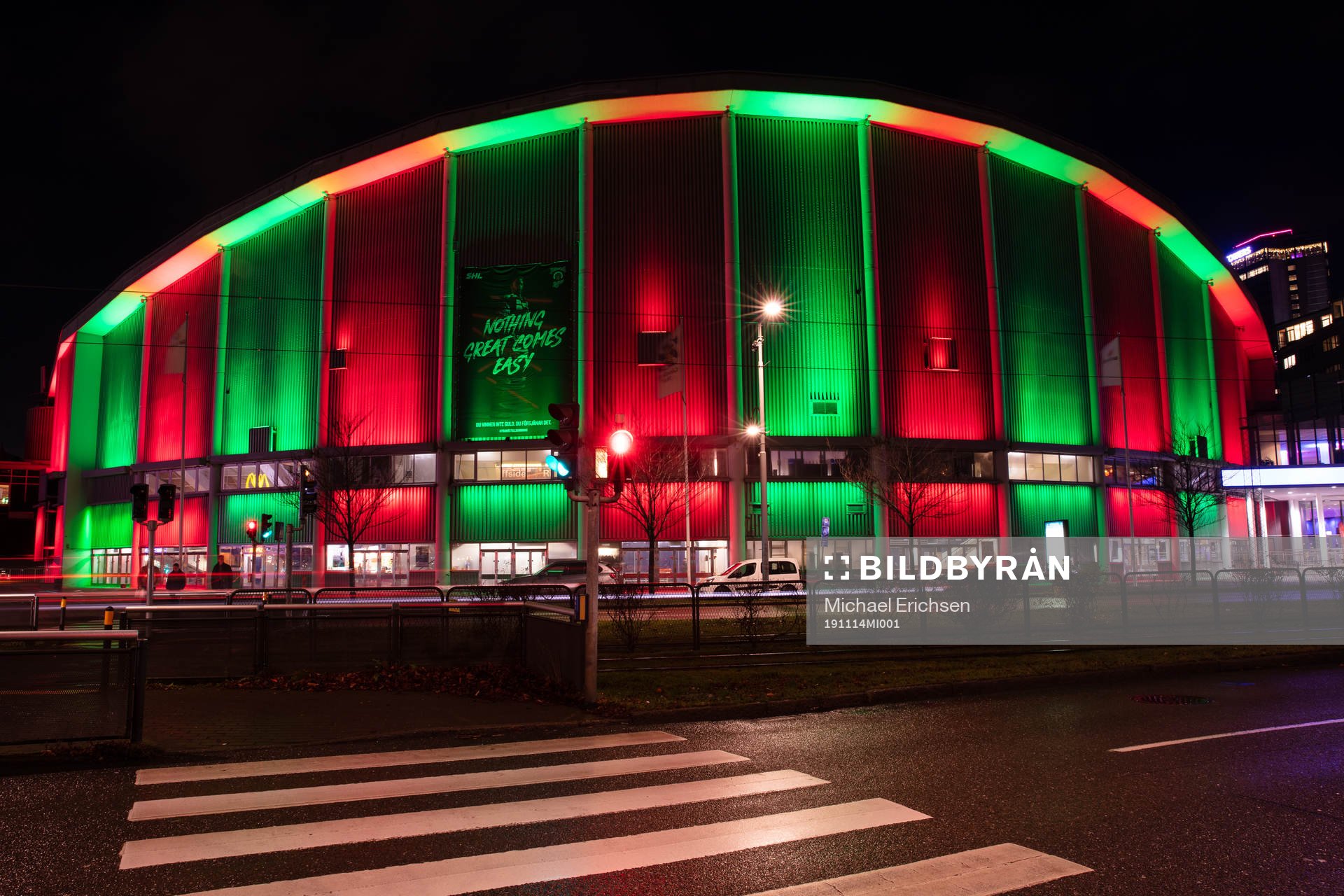 Arena Scandinavium exteriört innan ishockeymatchen i SHL
