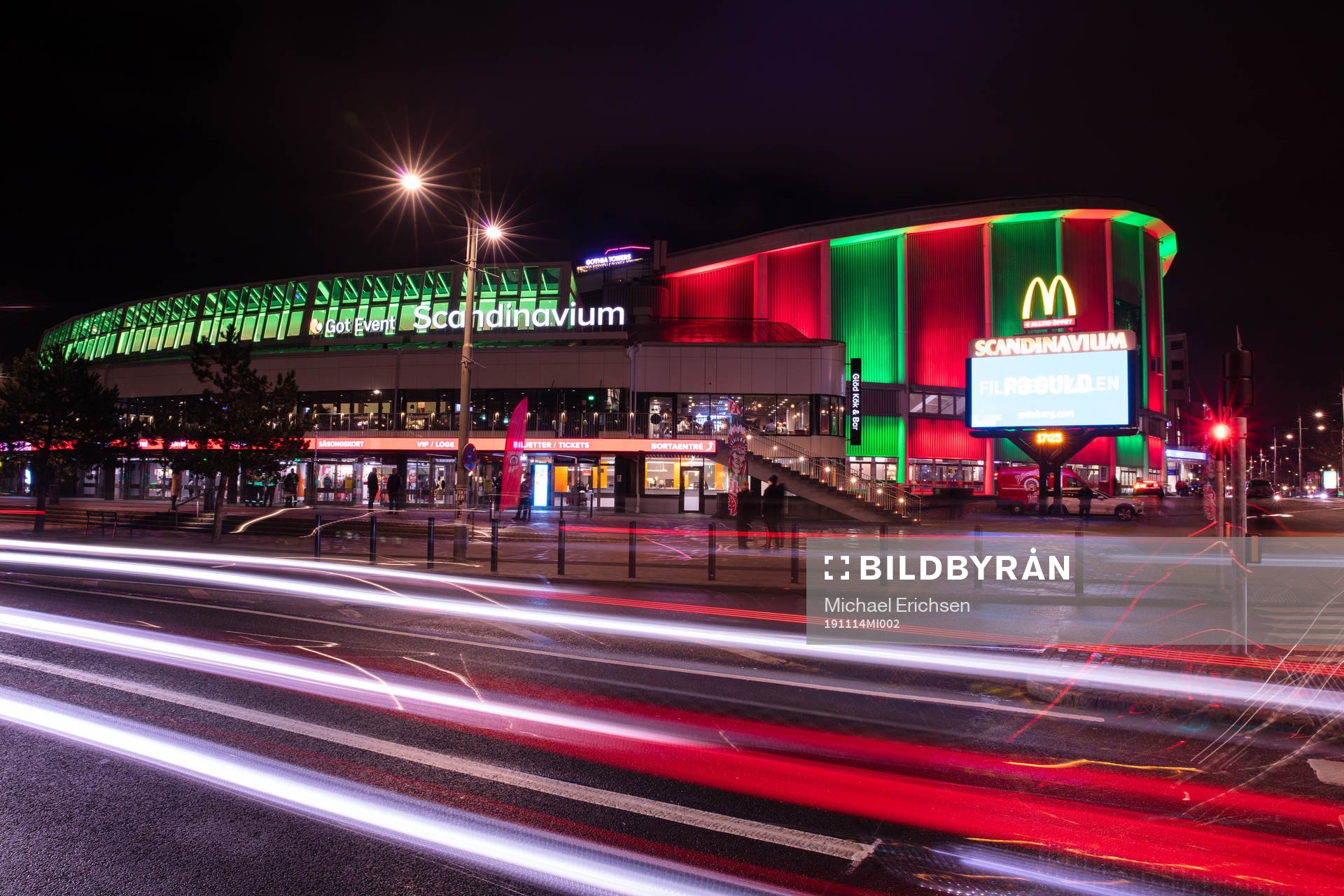 Arena Scandinavium exteriört innan ishockeymatchen i SHL