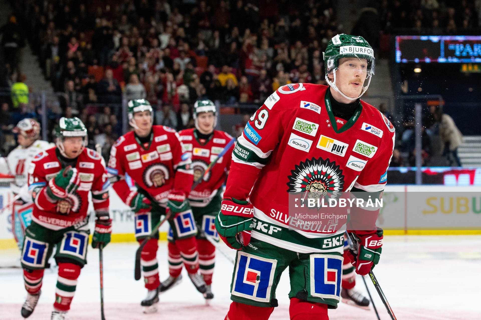 Frölundas Simon Hjalmarsson jublar
