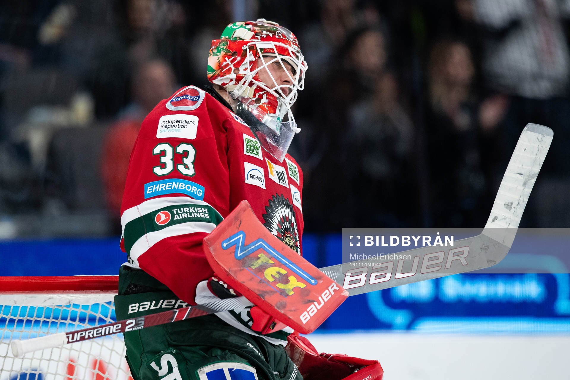Frölundas målvakt Johan Mattsson jublar