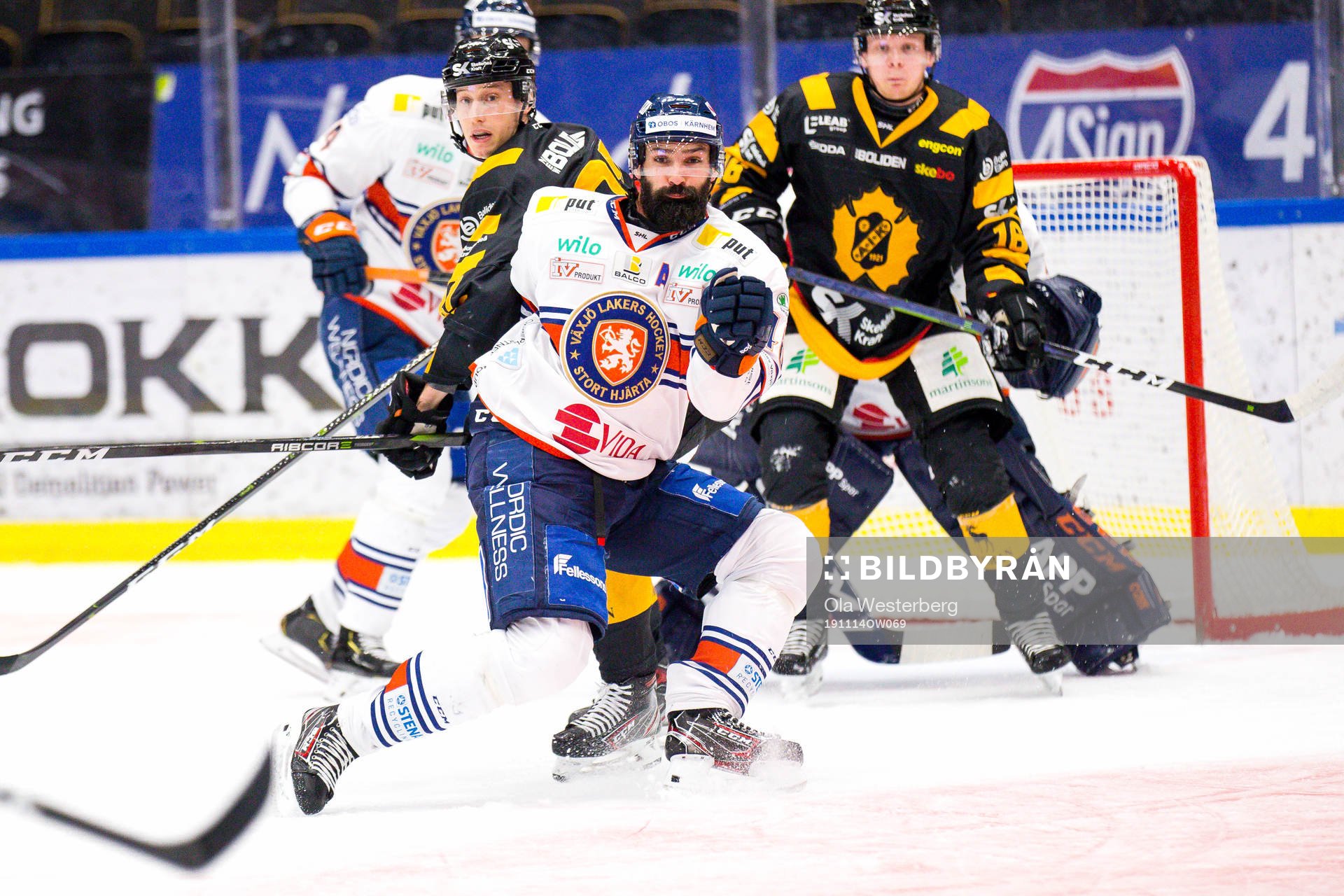 Växjös Daniel Rahimi täcker skott
