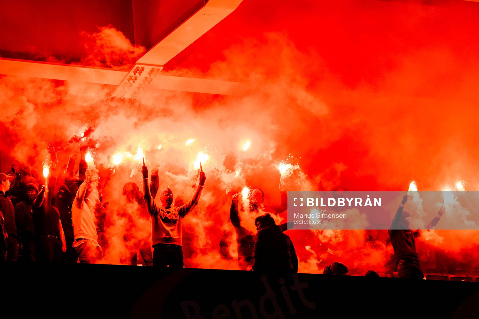 Fans with bengal fire