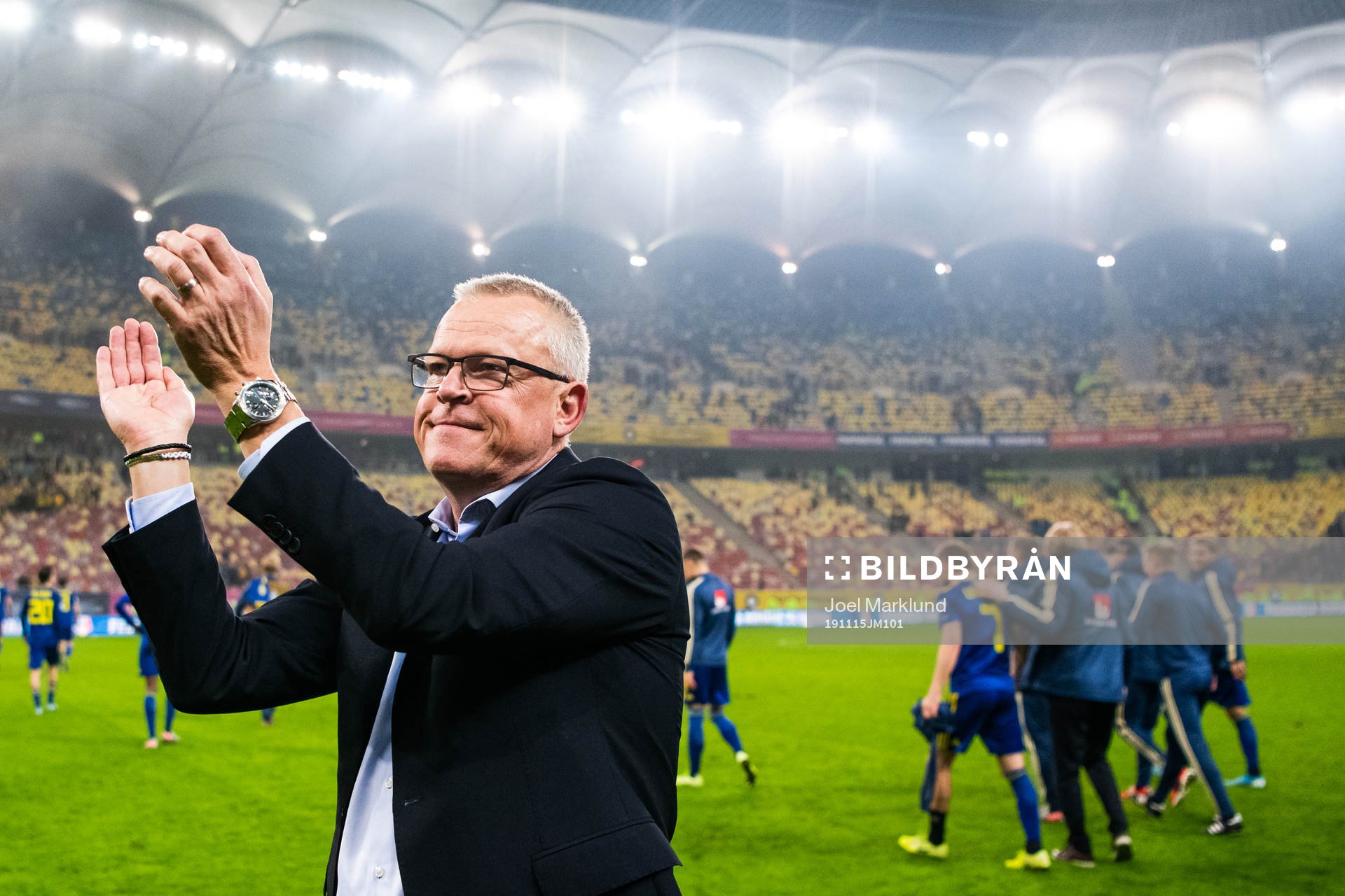 Janne Andersson, head coach of Sweden celebrates