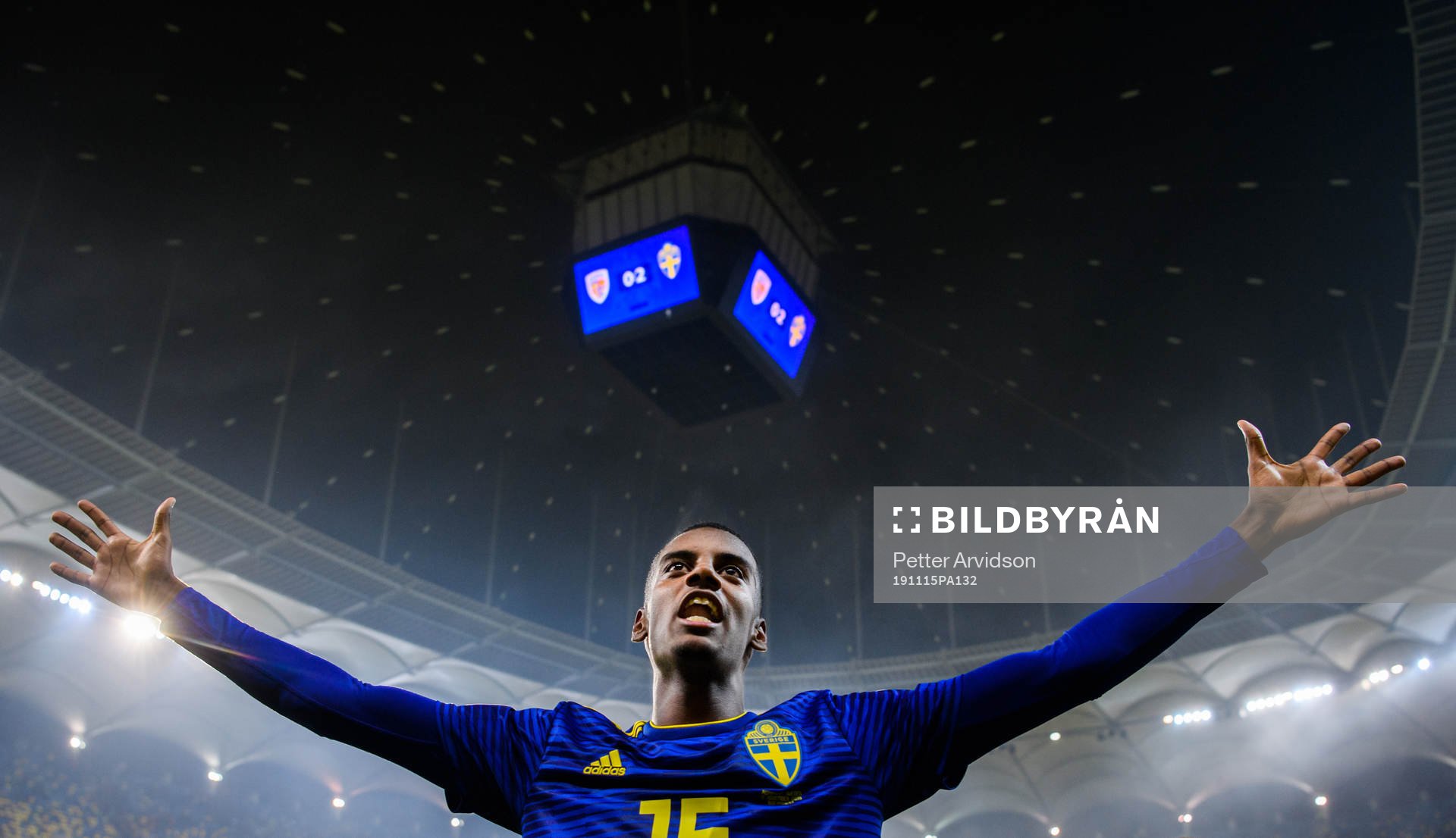 Alexander Isak of Sweden celebrates