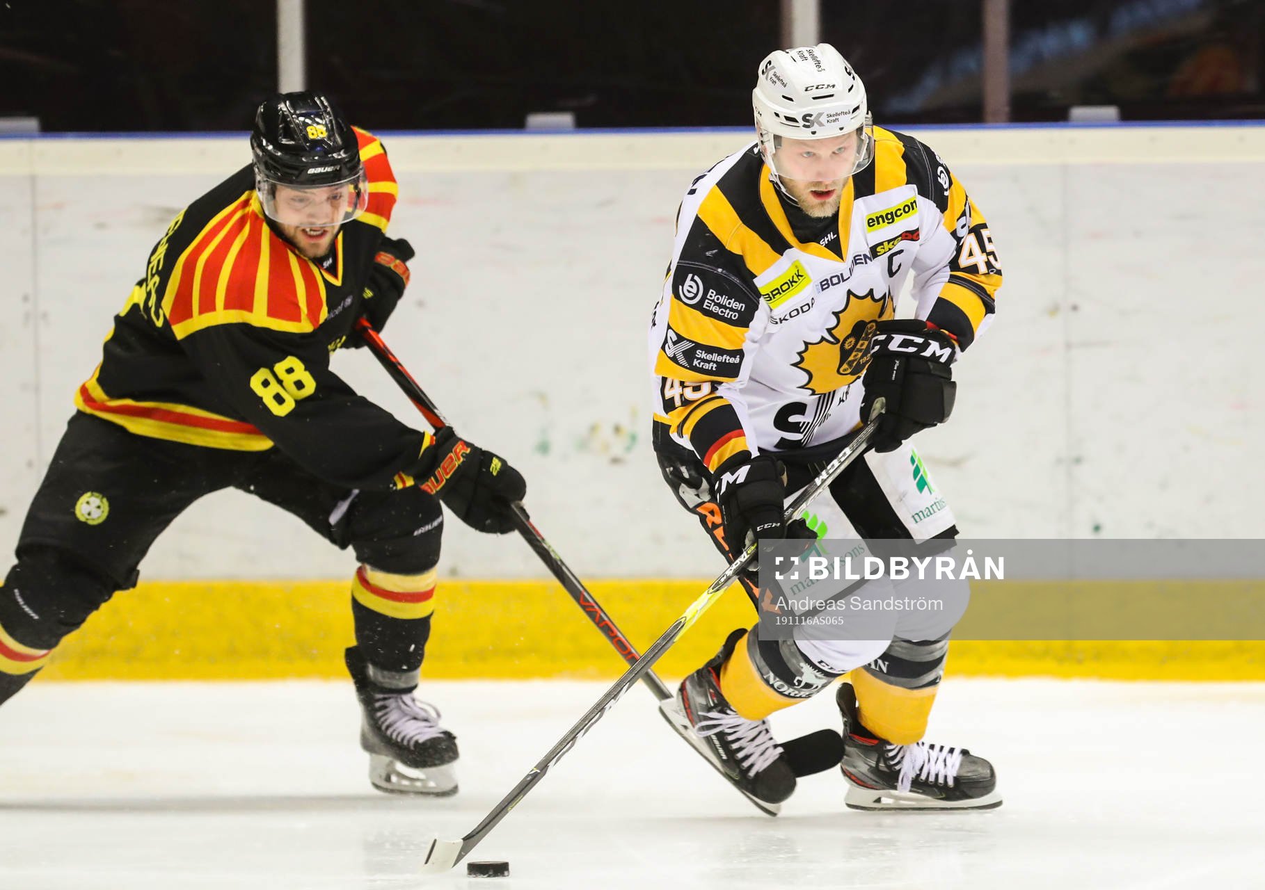 Brynäs Jaedon Descheneau och Skellefteås Oscar Möller