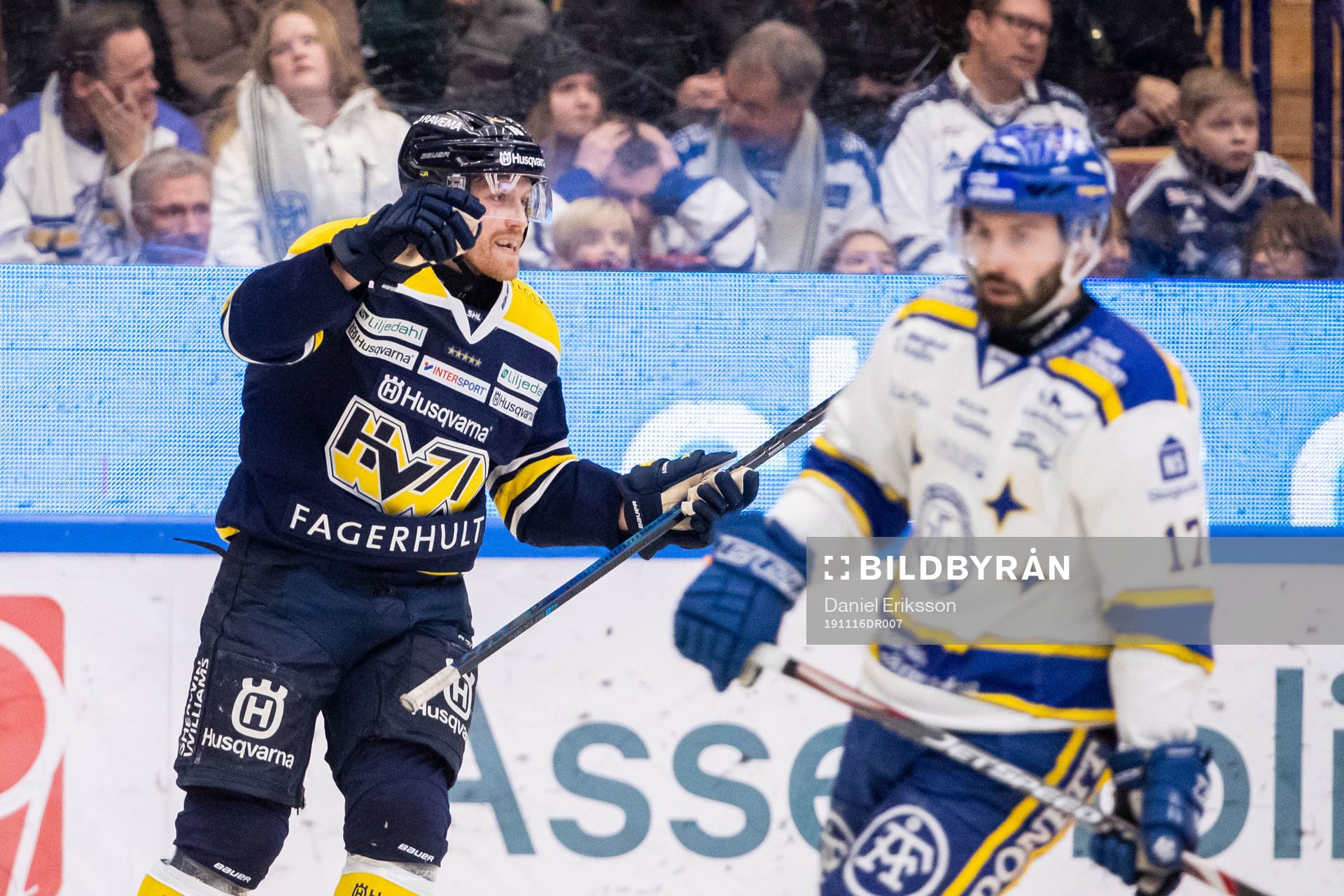 s Joakim Andersson jublar