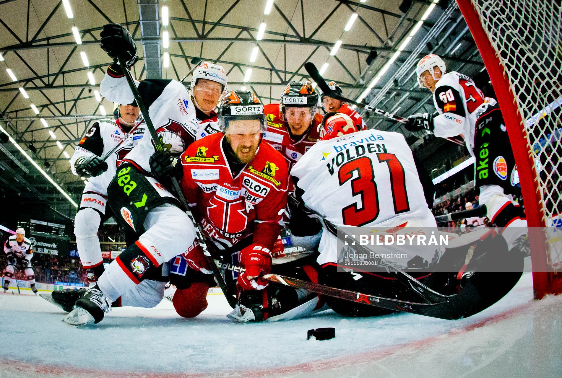 Malmö Redhawks Adam Ollas Mattsson och Örebros Marcus