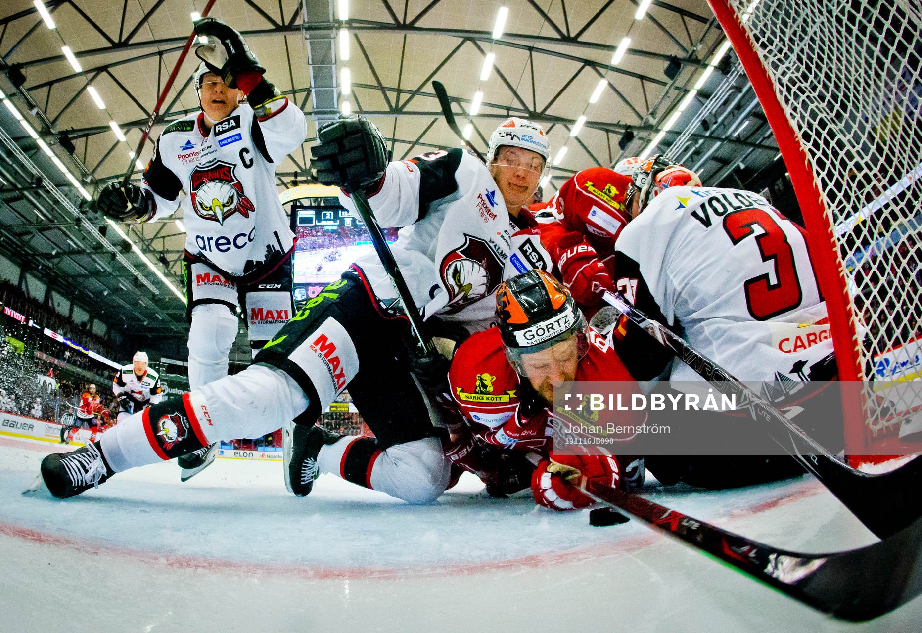 Malmö Redhawks Adam Ollas Mattsson och Örebros Marcus
