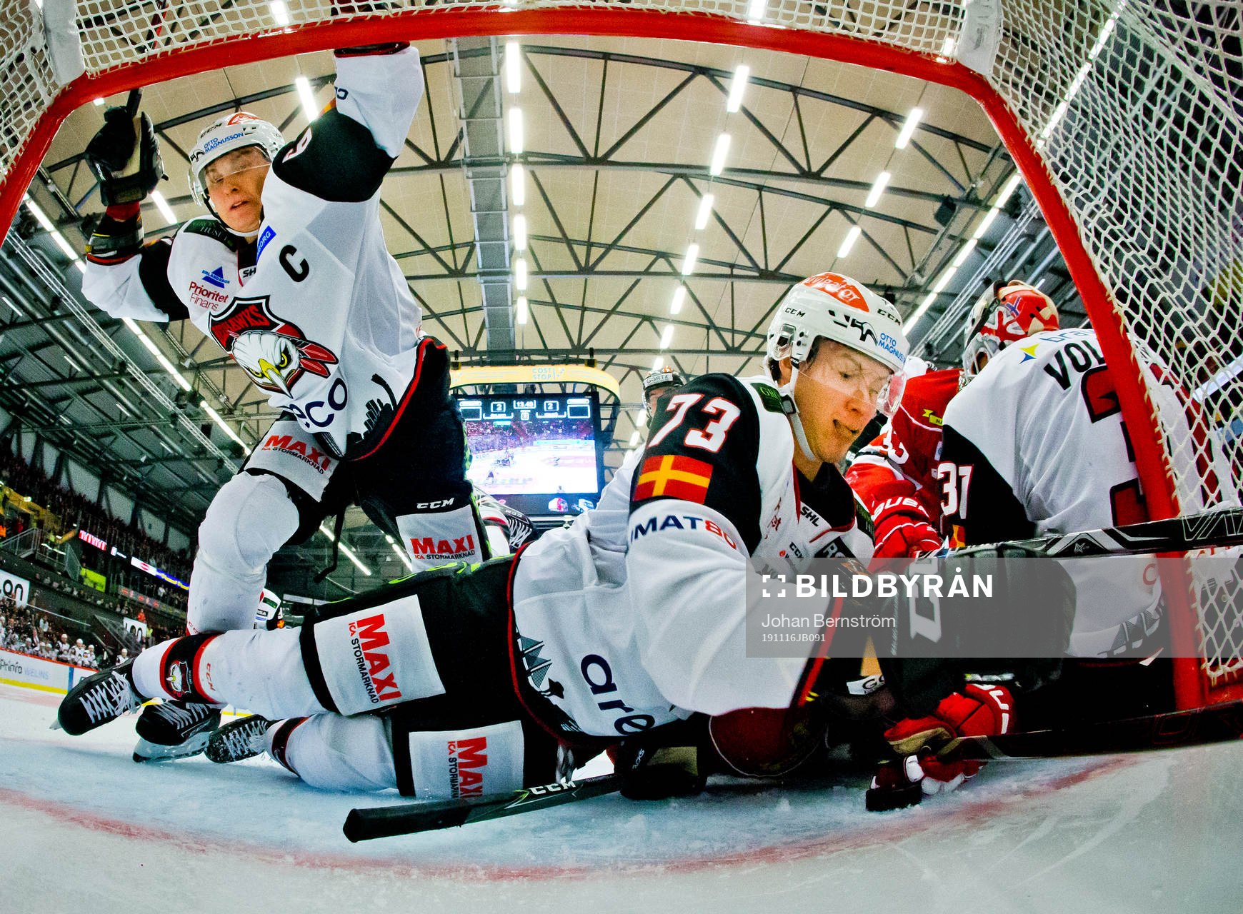 Malmö Redhawks Adam Ollas Mattsson och Örebros Marcus