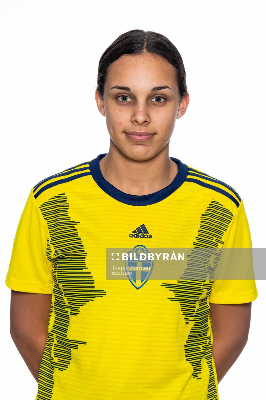 Nathalie Bergman i F15-landslaget