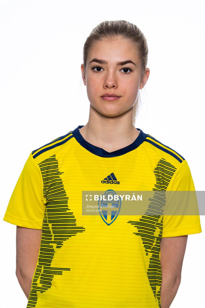 Stina Gunnebrink i F15-landslaget