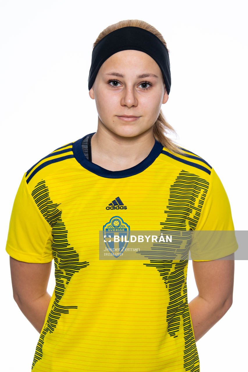 Selma Hultkvist i F15-landslaget