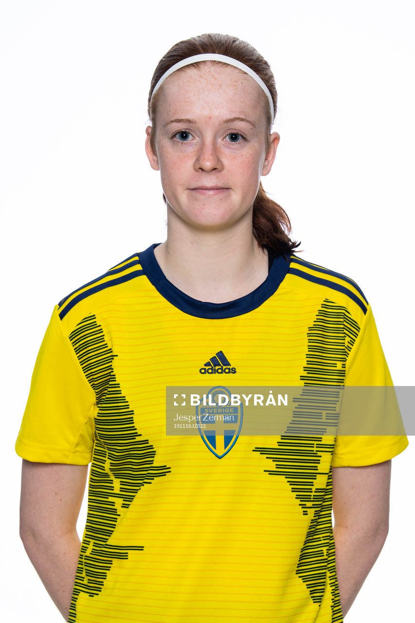 Klara Persson i F15-landslaget